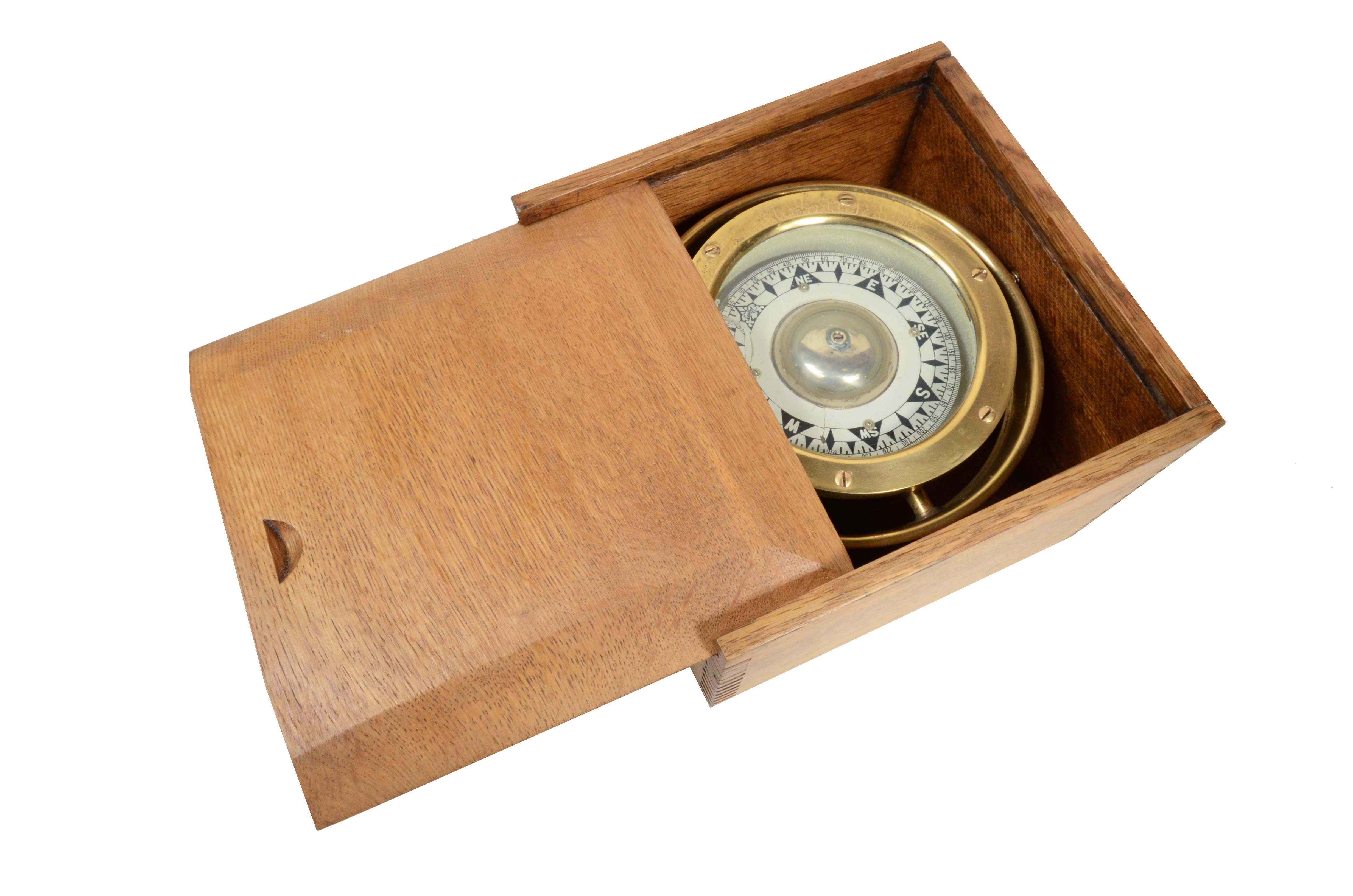 1900s Antique Magnetic Nautical Brass Liquid Sestrel Compass in Original Box 4