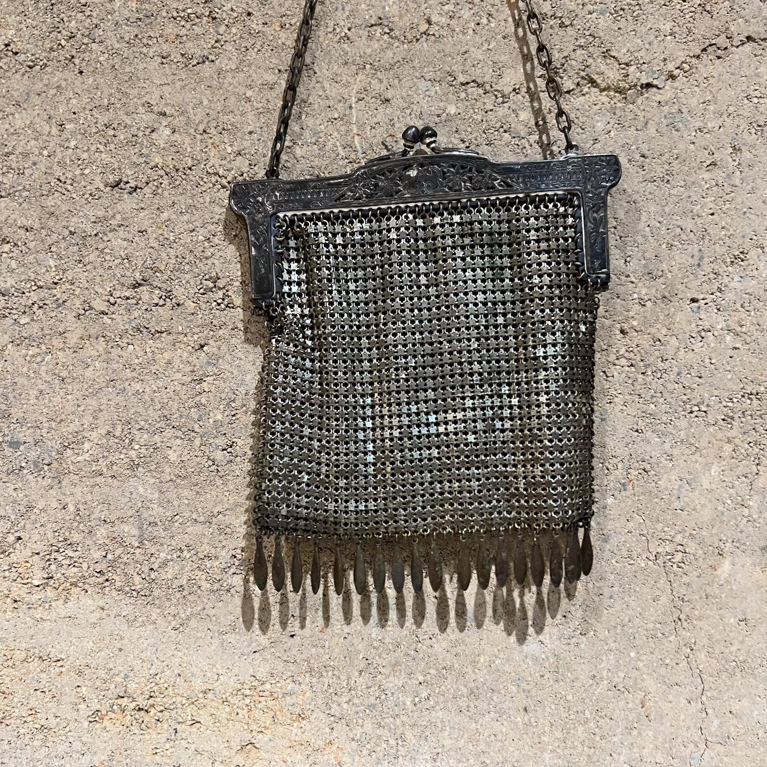 1900s Antique Mesh Purse Evening Bag Victorian In Good Condition For Sale In Chula Vista, CA