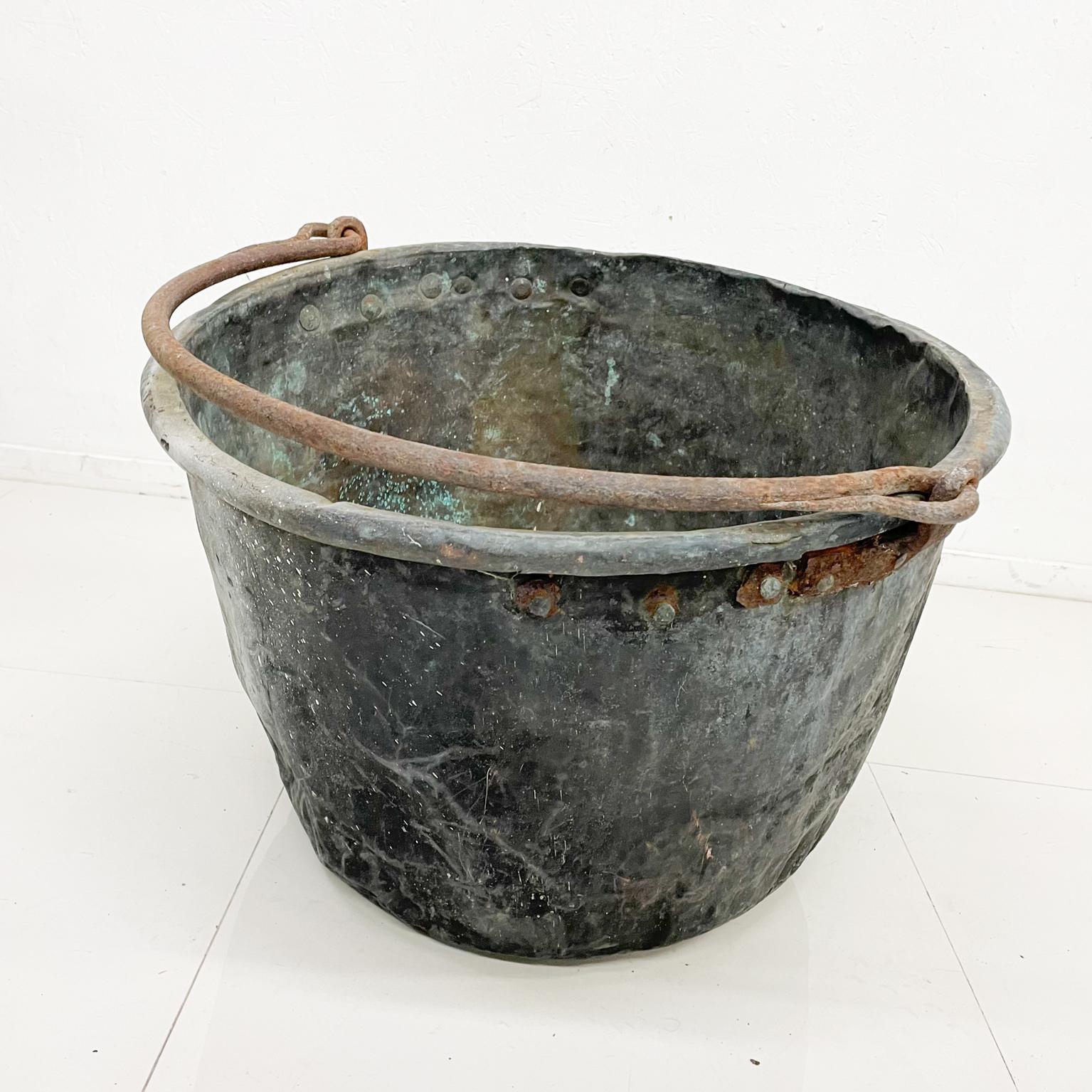 1900s Antique Old Copper Big Bucket Patinated Tub Forged Iron Handle 1