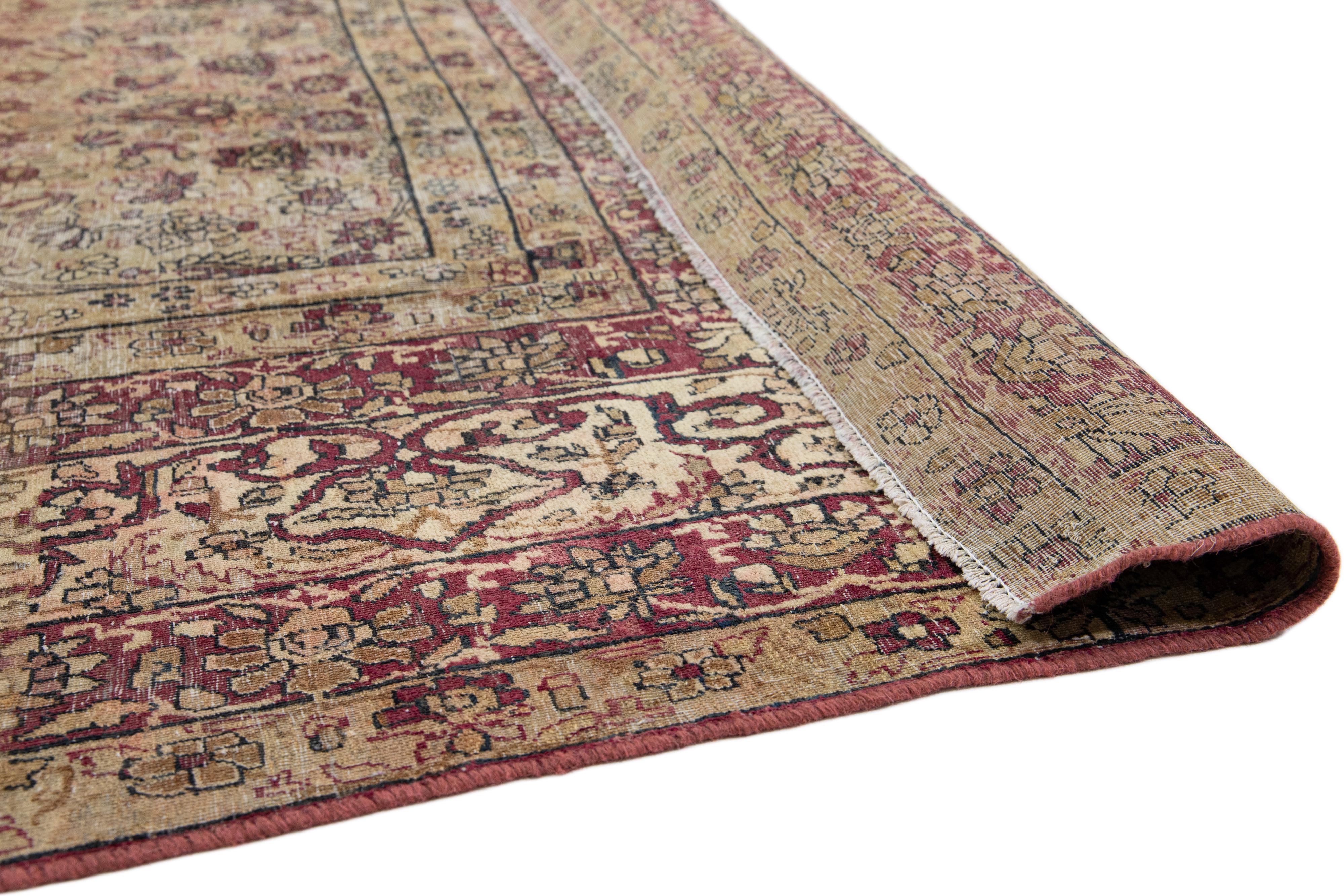 1900er Jahre Antiker Persischer Kerman Tan Wollteppich Handgefertigt mit Allover-Motiv (Kirman) im Angebot