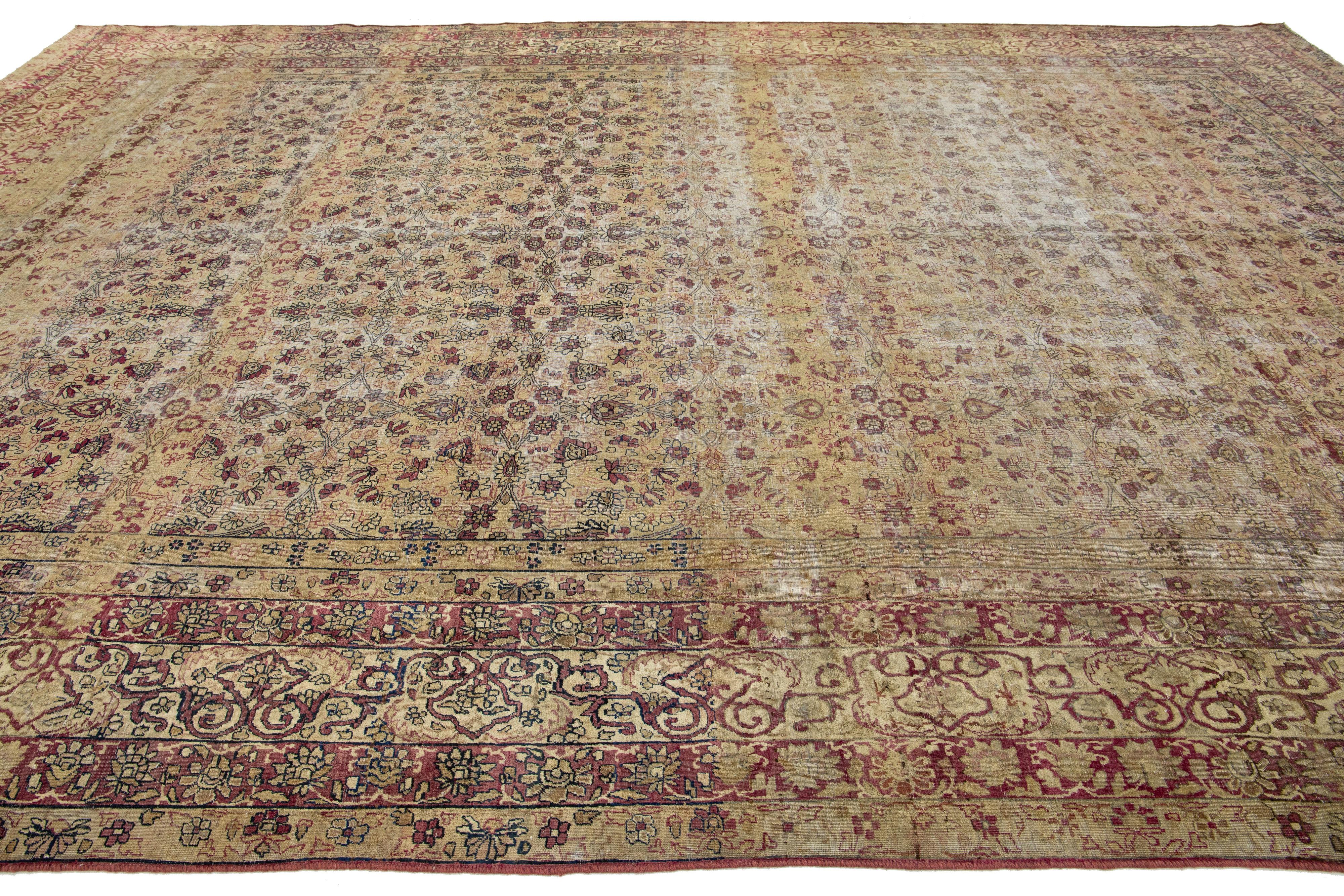 1900er Jahre Antiker Persischer Kerman Tan Wollteppich Handgefertigt mit Allover-Motiv (20. Jahrhundert) im Angebot
