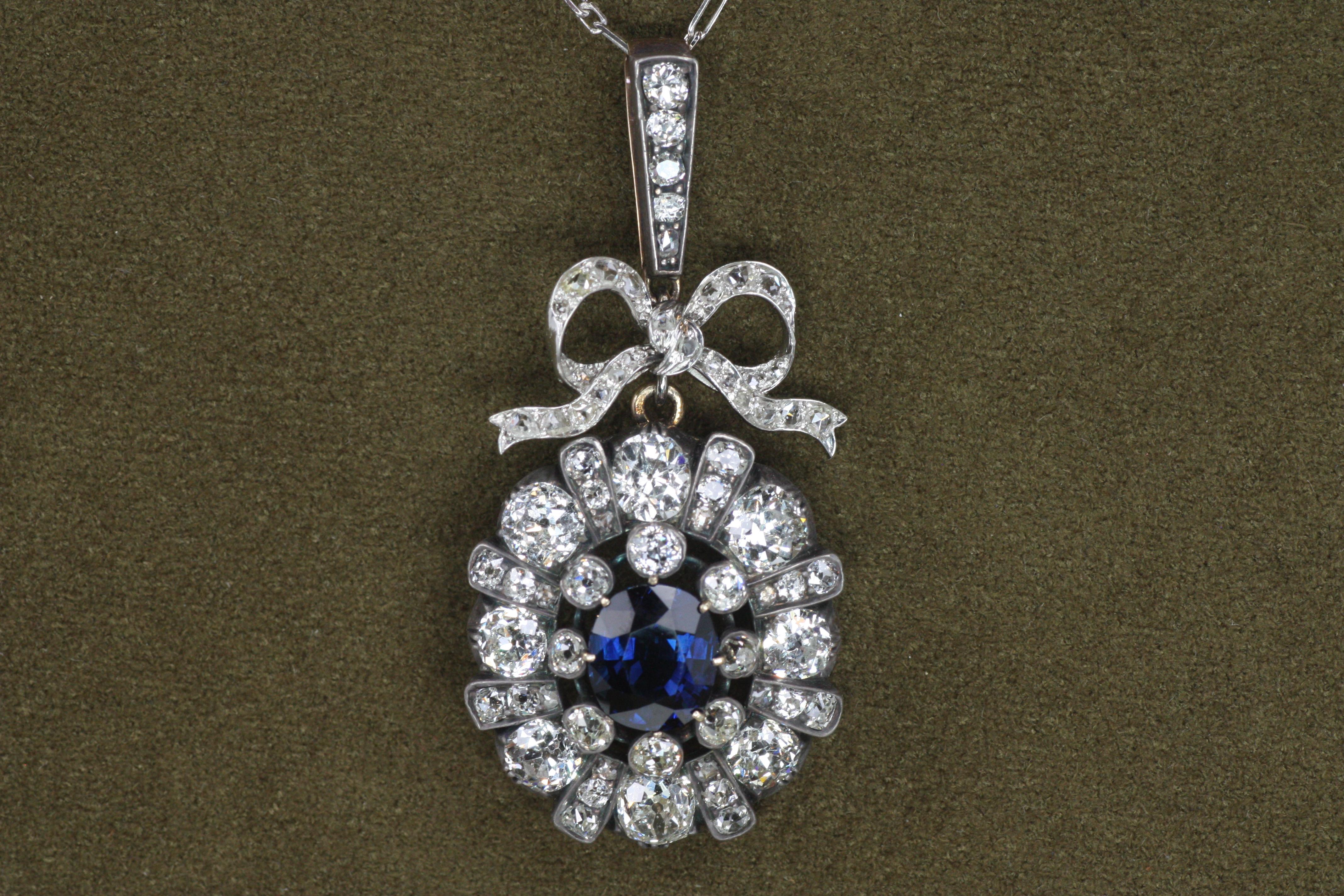 1900er Jahre Antiker Saphir und Altschliff Diamant Viktorianischer Anhänger im Angebot 2