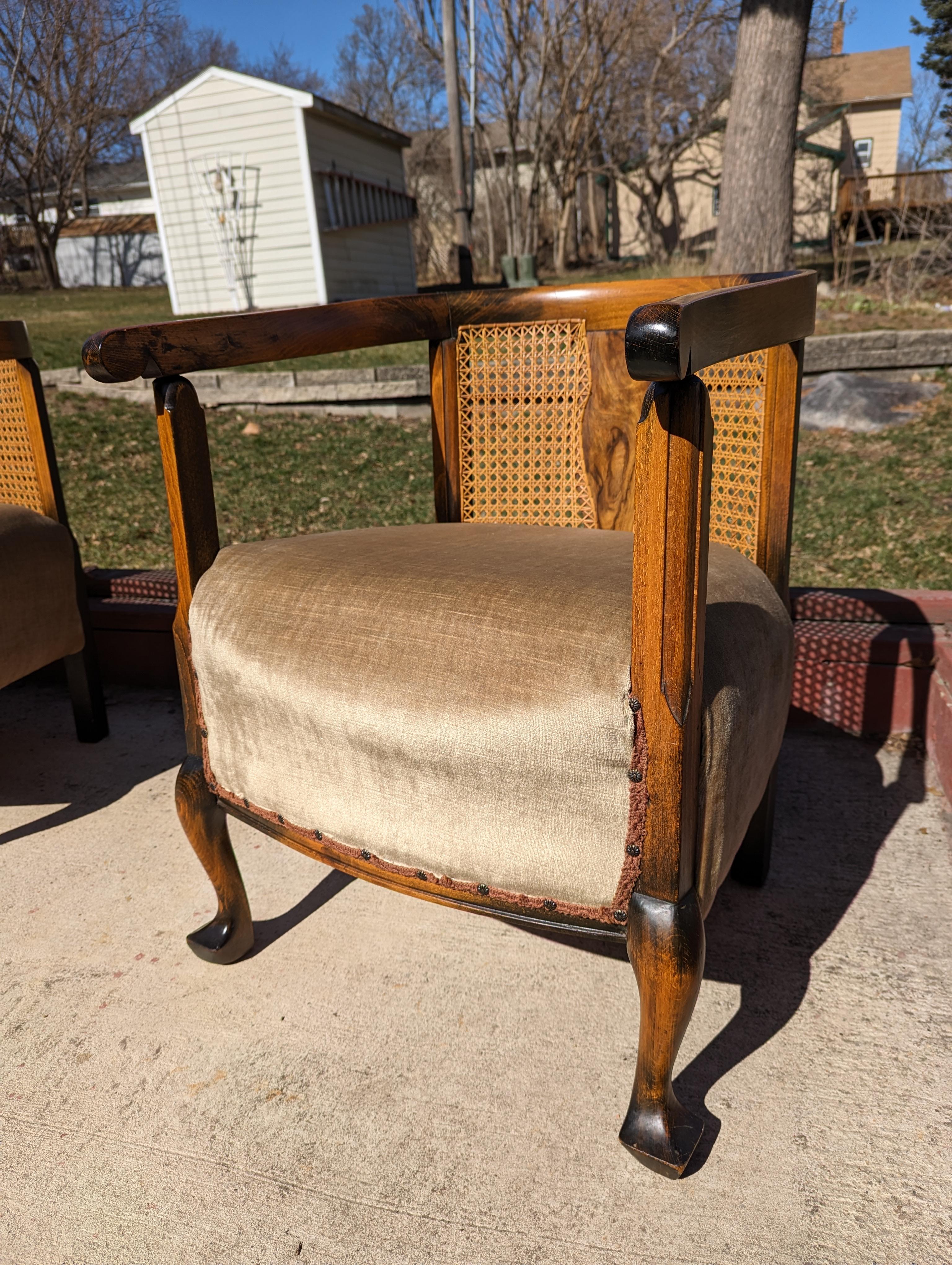 20th Century 1900s Antique Settee and Matching Chair For Sale