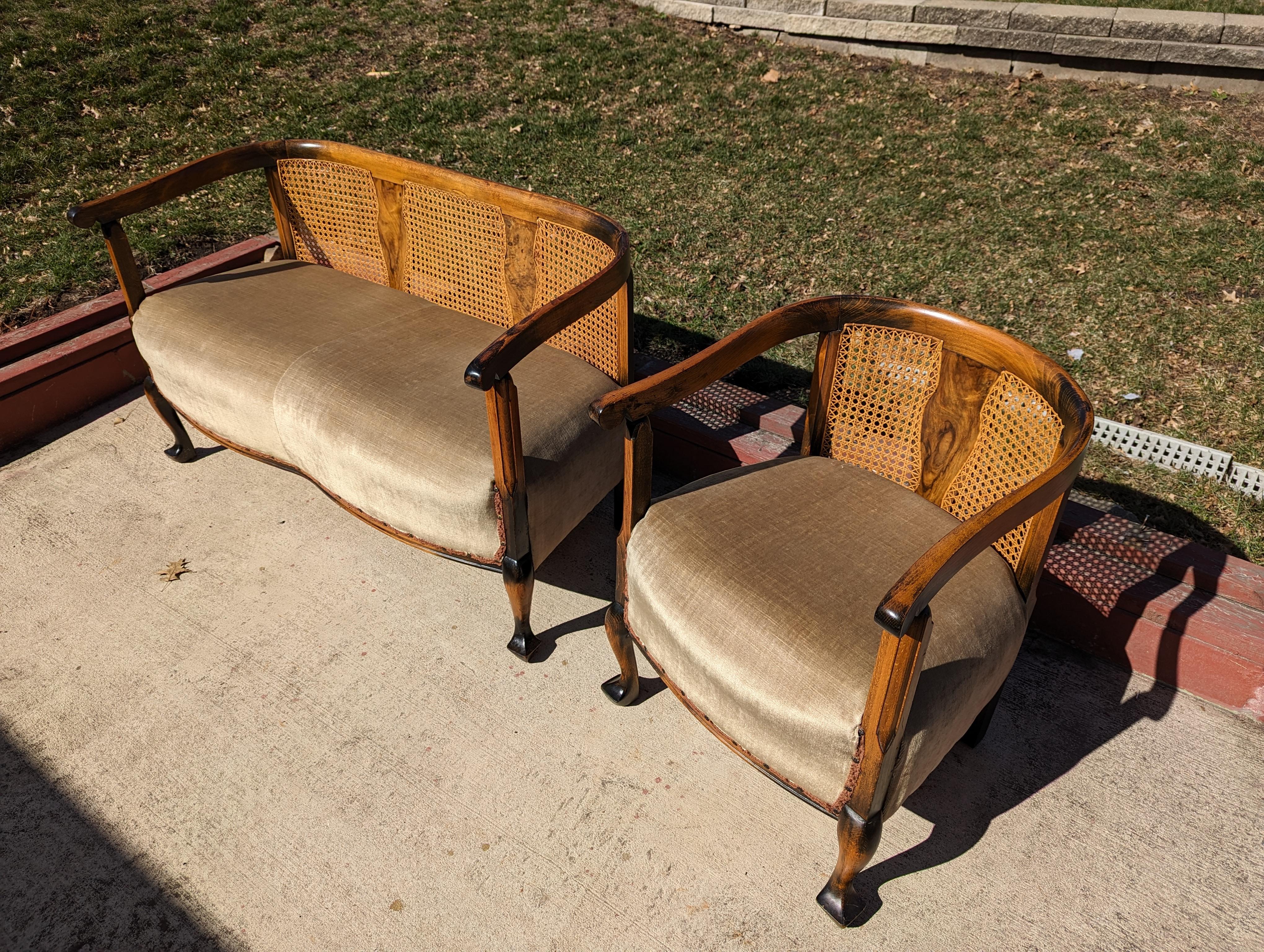 1900s Antique Settee and Matching Chair For Sale 1
