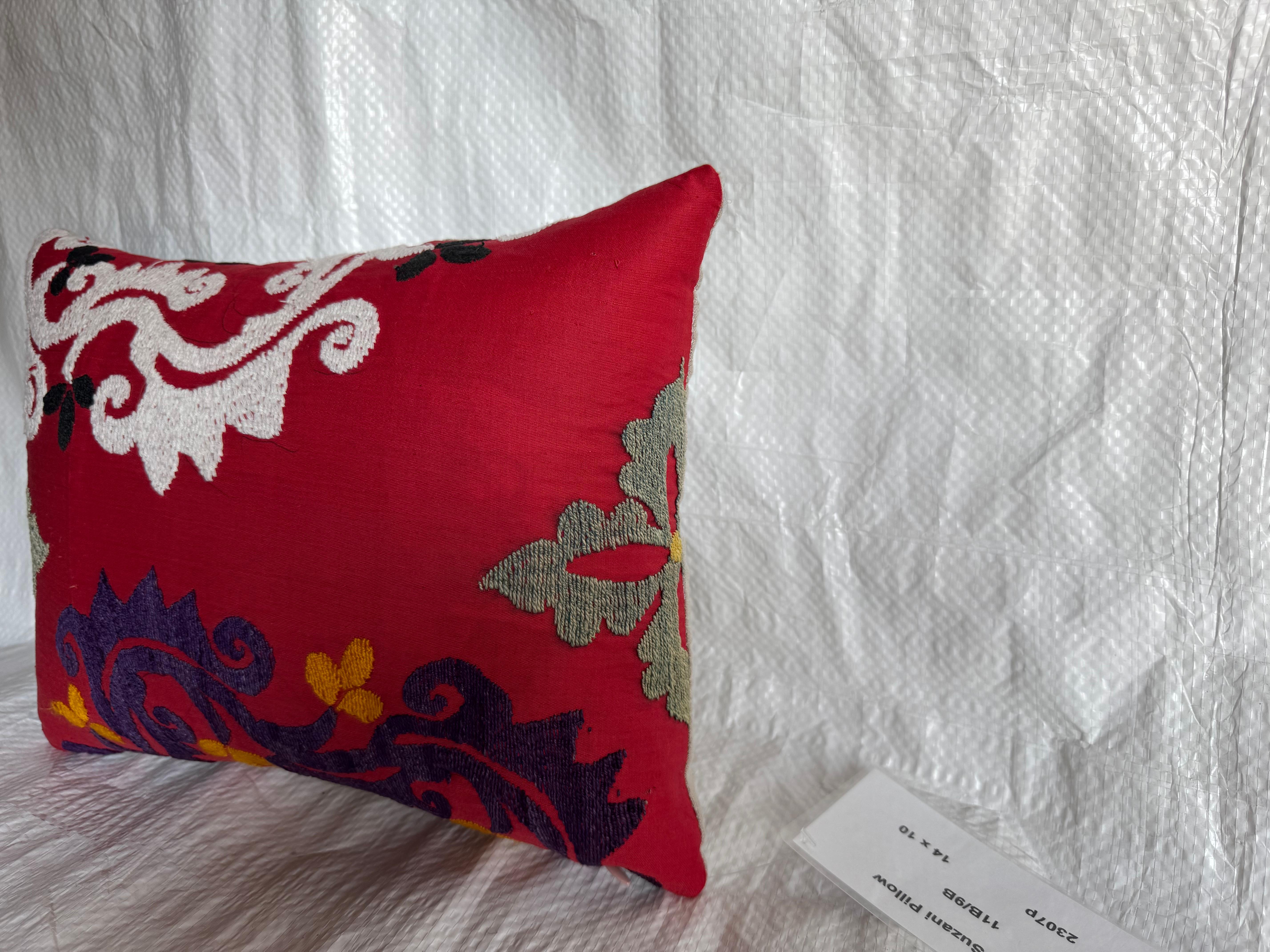 Ouzbek Oreiller Suzani ancien 1900 en vente