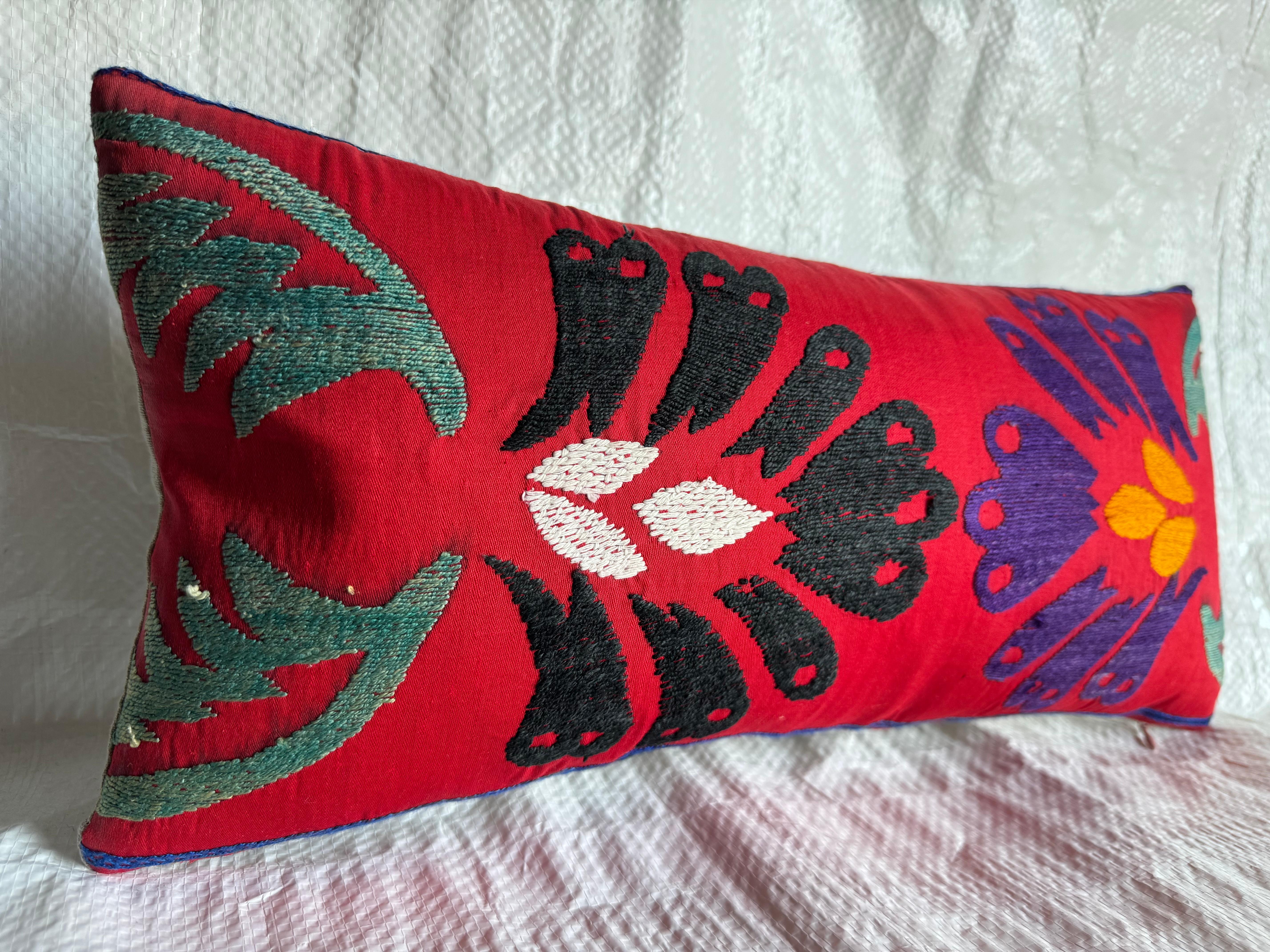 Cojín Suzani Antiguo 1900 Uzbeko en venta