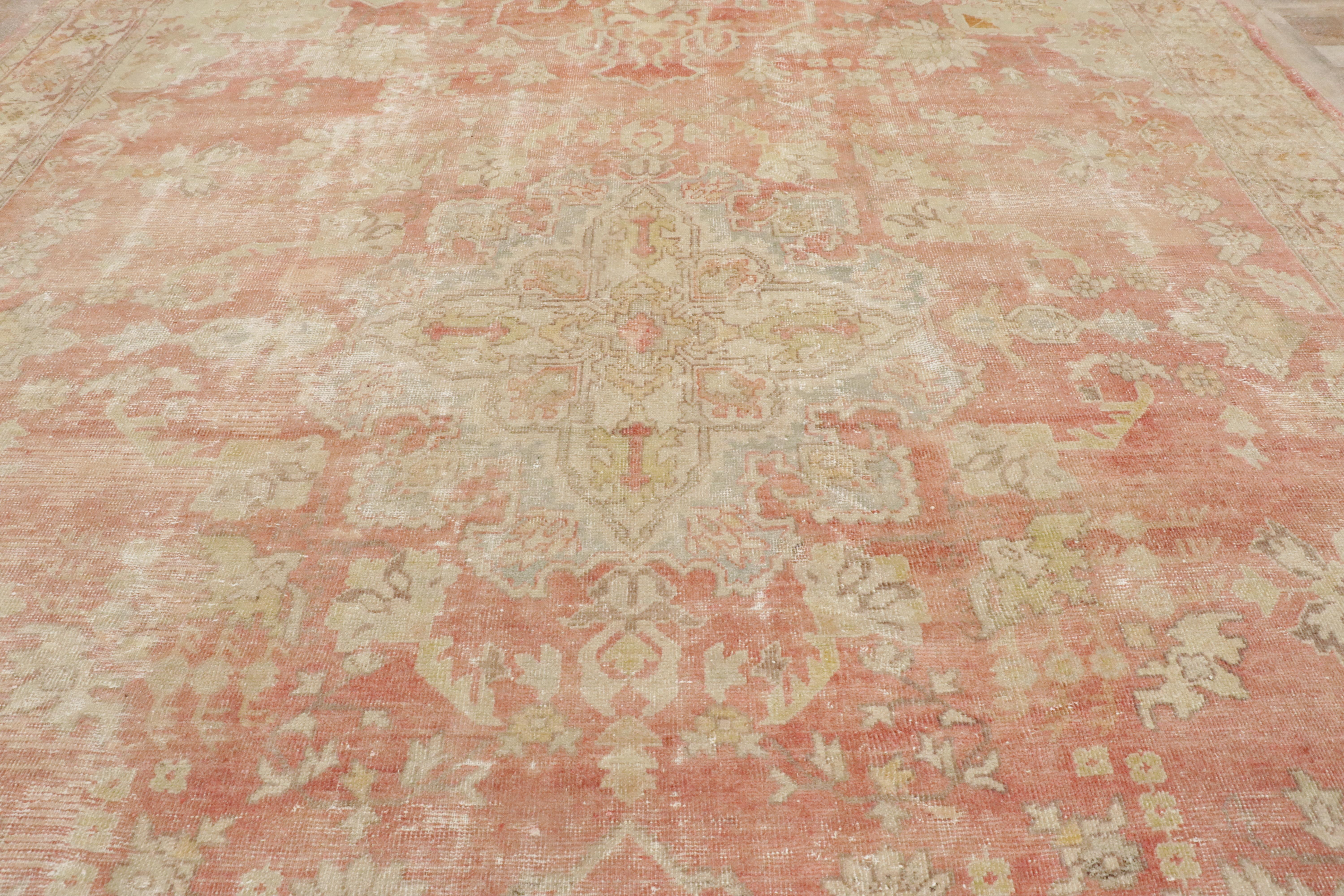 1900's Antique Turkish Oushak Carpet with Modern Style For Sale 7