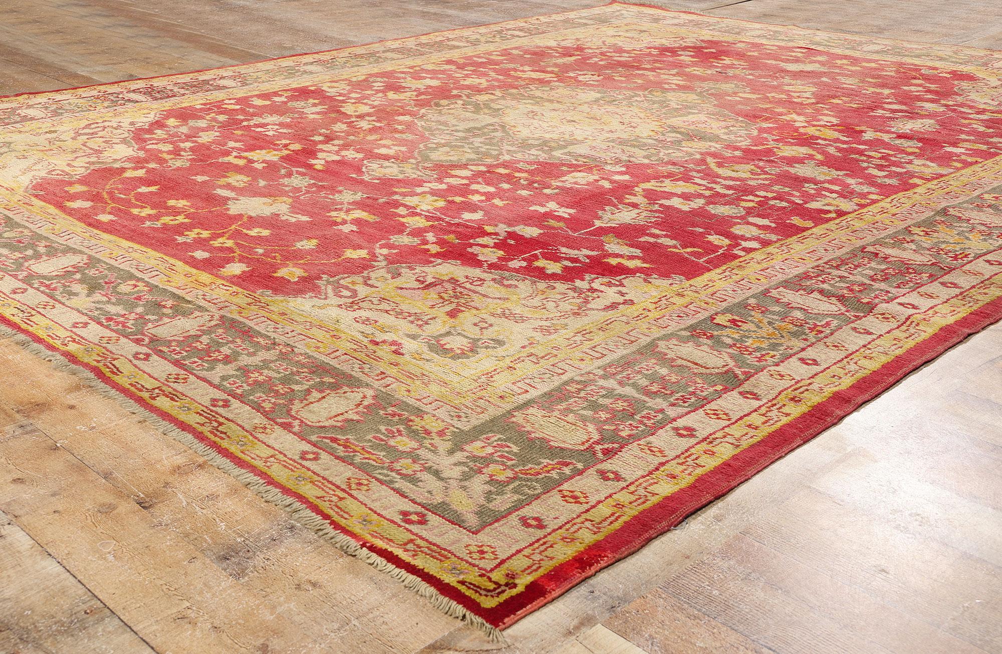 1900's Antique Turkish Oushak Carpet with Modern Style For Sale 2