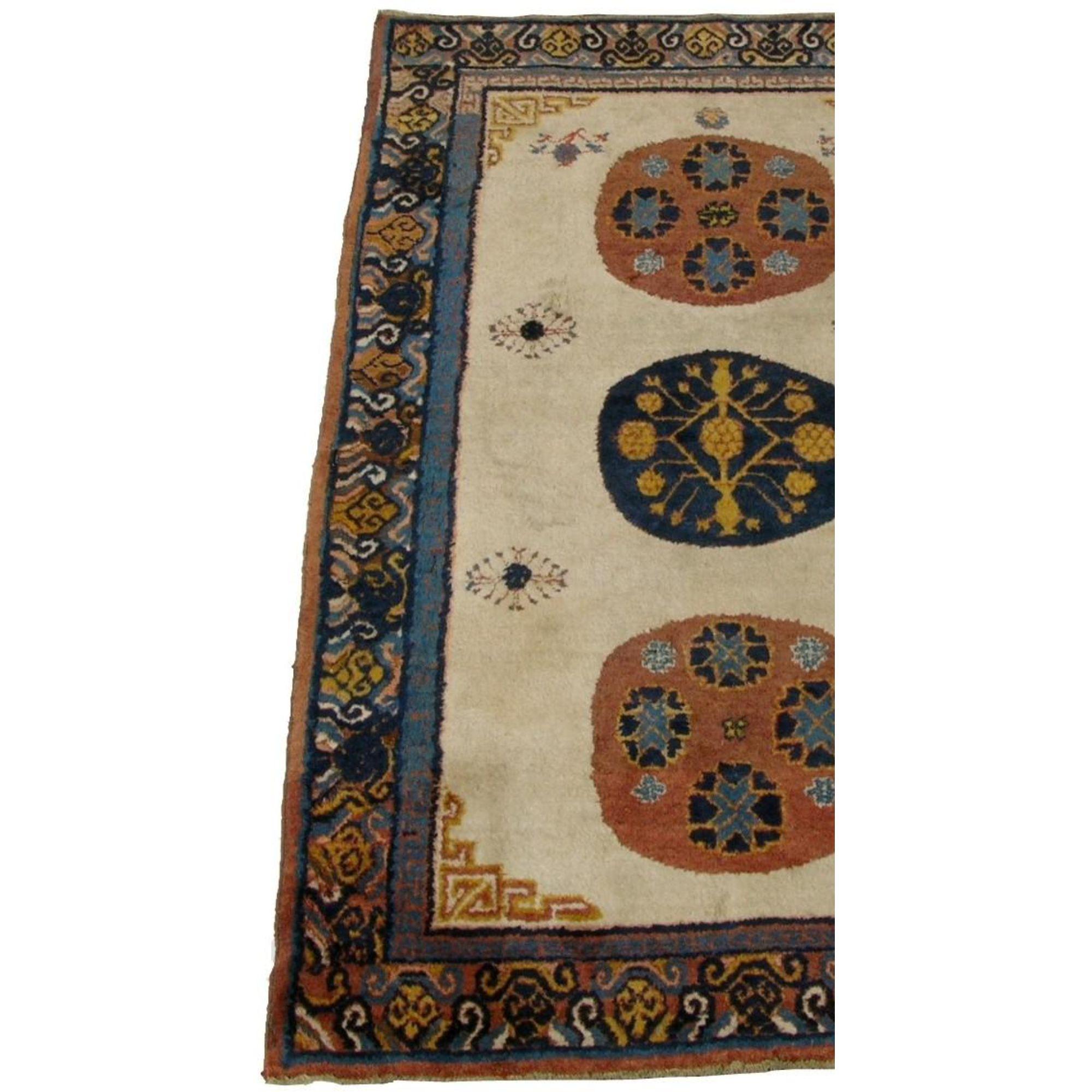 1900s Antique Uzbek Samarkand Rug-6'0'' X 4'0'' In Good Condition For Sale In Los Angeles, US