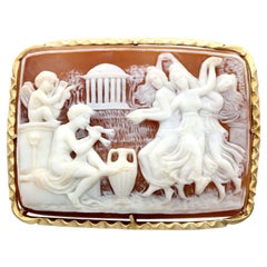 1900s Antique Victorian Carved Shell and Yellow Gold Cameo Brooch