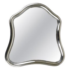 1900 Antique Viennese Scalloped Silver Wall Mirror, Autriche, ca. 1900