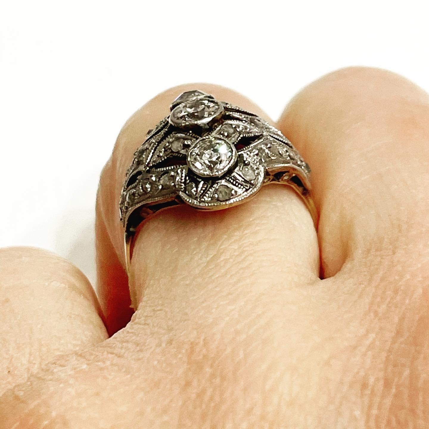 1900s Art Nouveau 3 Stones Yellow Gold Platinum Diamond Ring Antique Bridal Ring 6