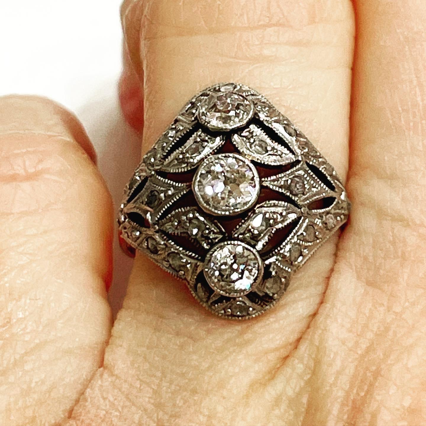 1900s Art Nouveau 3 Stones Yellow Gold Platinum Diamond Ring Antique Bridal Ring 7