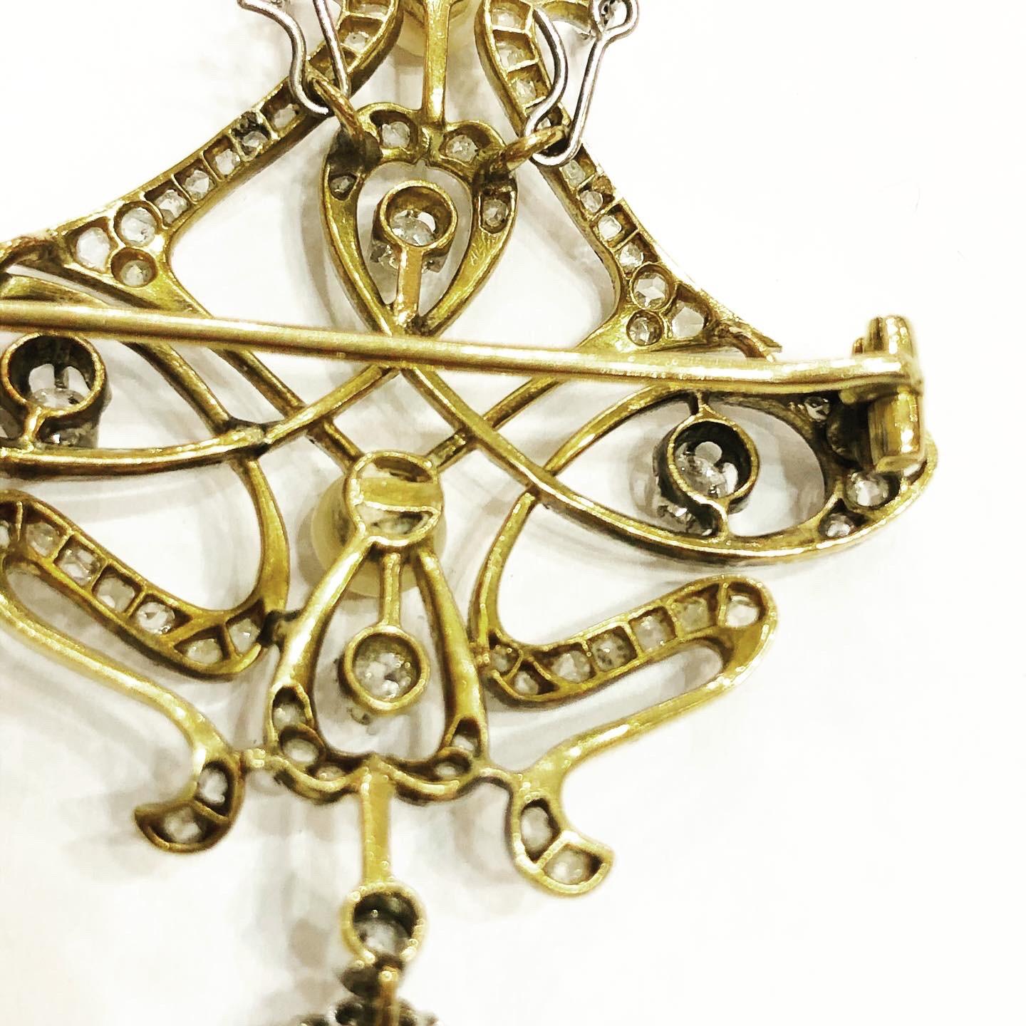 Old European Cut Art Nouveau 2.3 Carat Diamonds and Pearls Platinum Pendant-Brooch