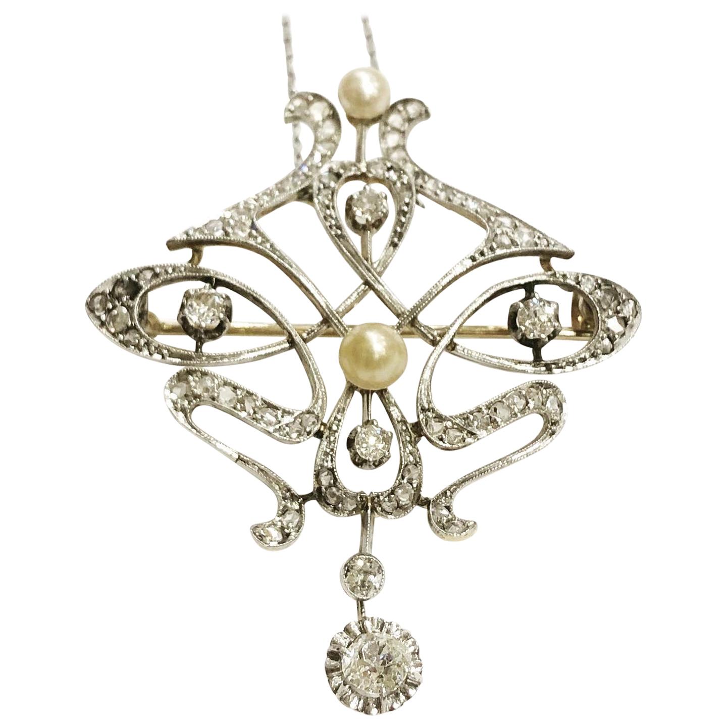  Art Nouveau 2.3 Carat Diamonds and Pearls Platinum Pendant-Brooch