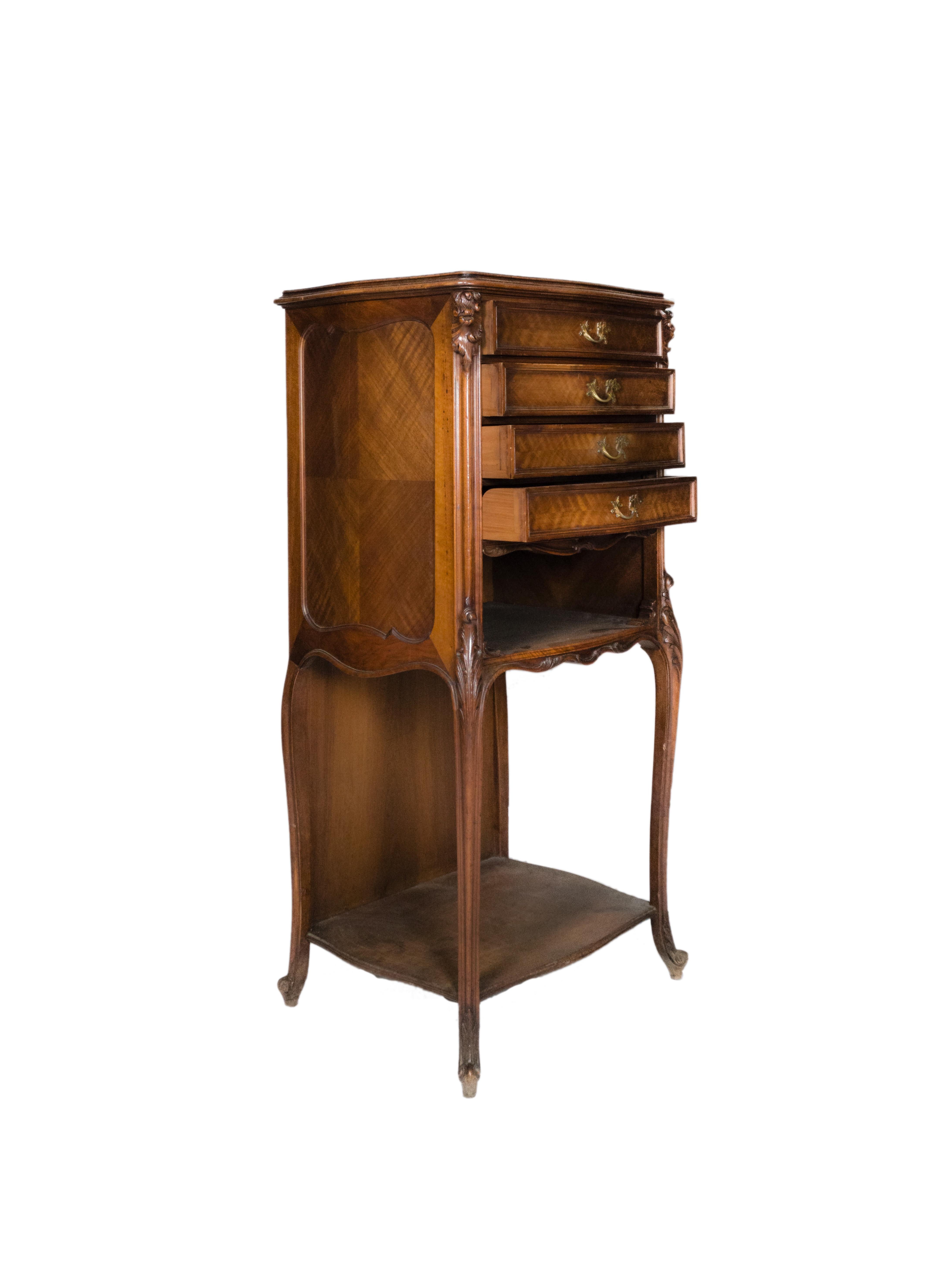 1900s Art Nouveau French Chest of Drawers, France In Good Condition For Sale In Lisbon, PT