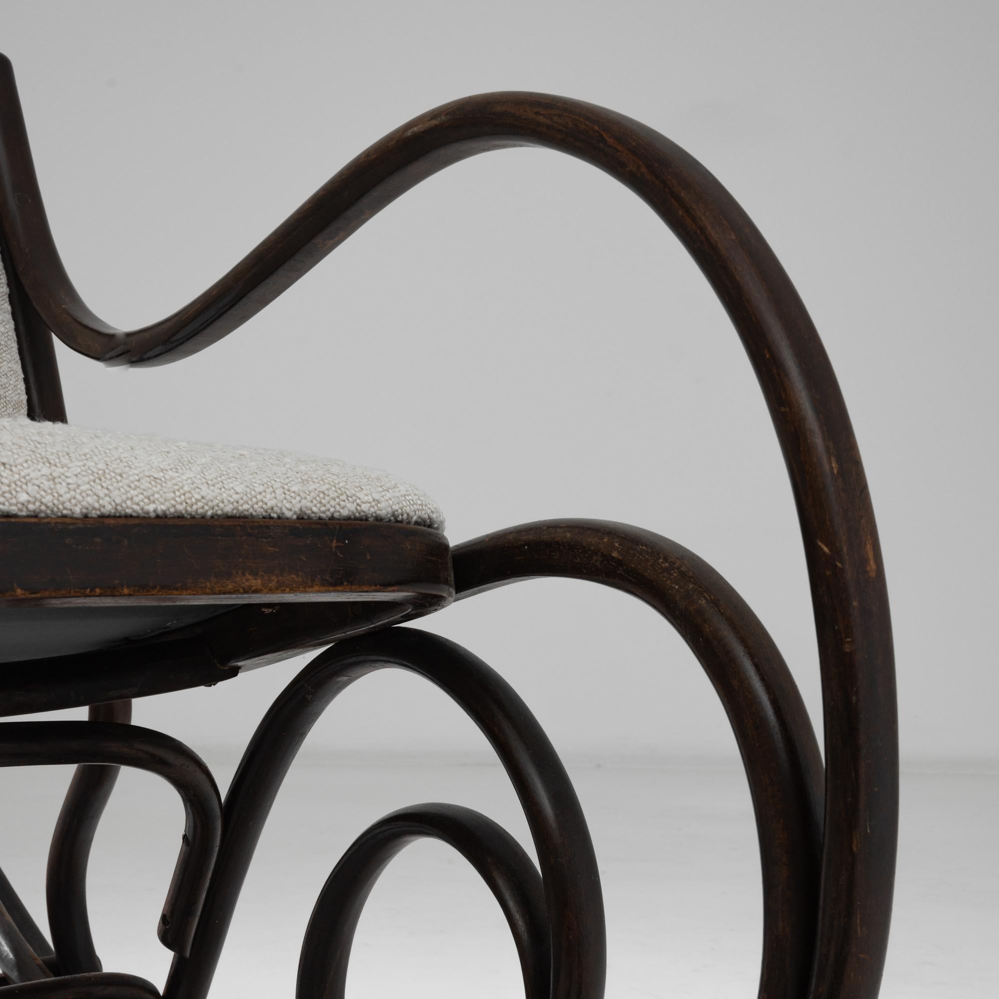 Early 20th Century 1900s Austrian Bentwood Rocking Chair by Thonet