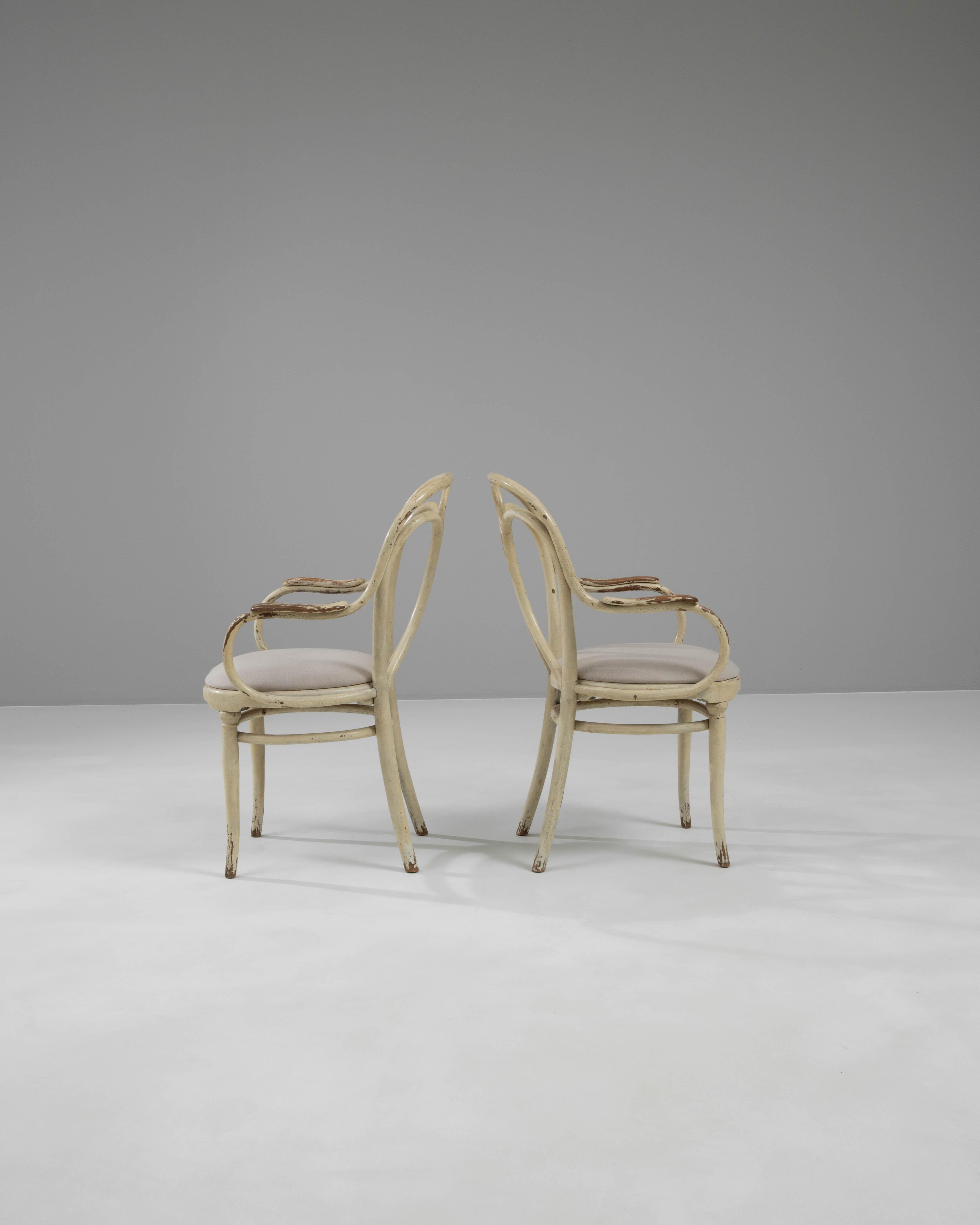 1900s Austrian Wooden Chairs, a Pair For Sale 2