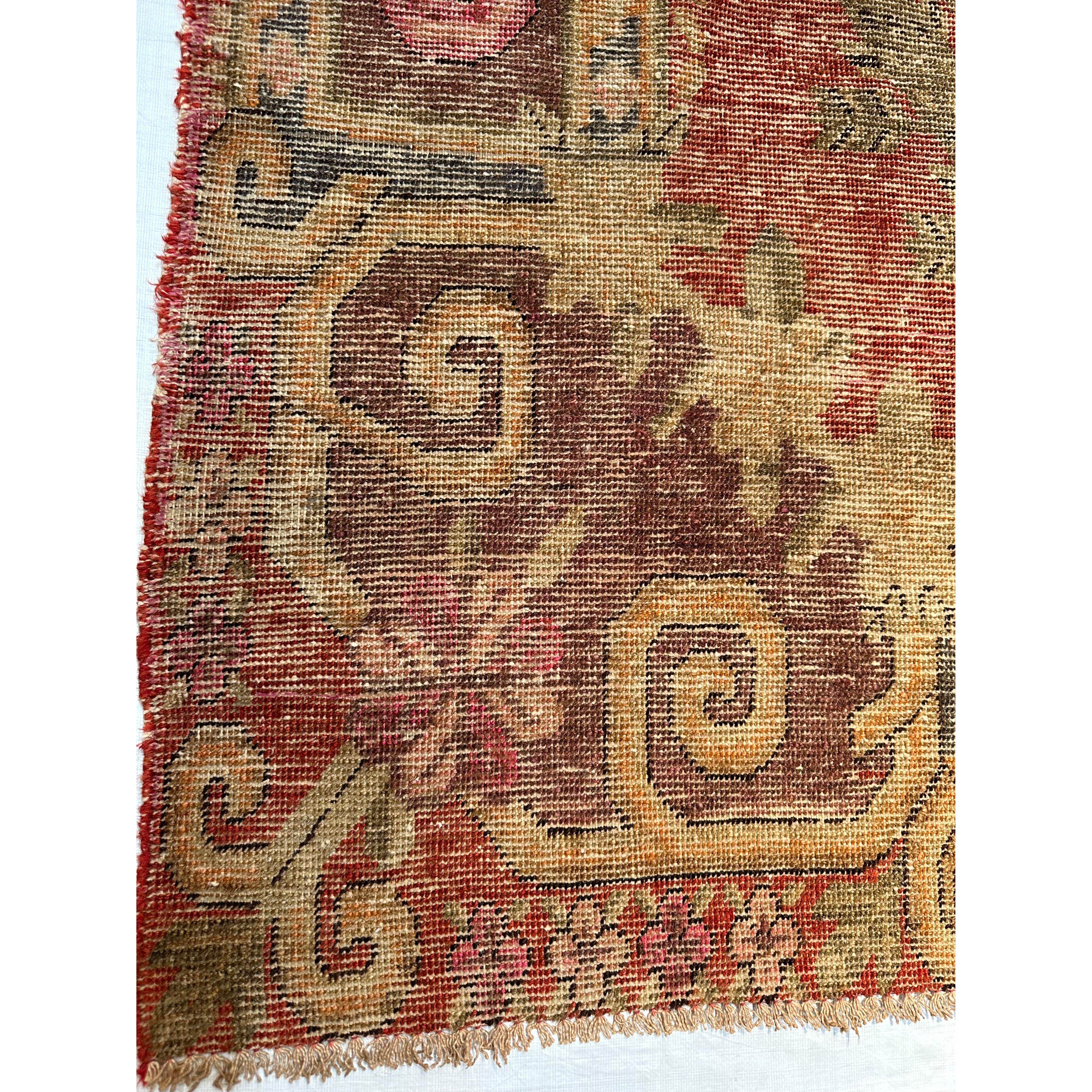 1900s Authentic Tribal Floral Khotan Rug In Good Condition For Sale In Los Angeles, US