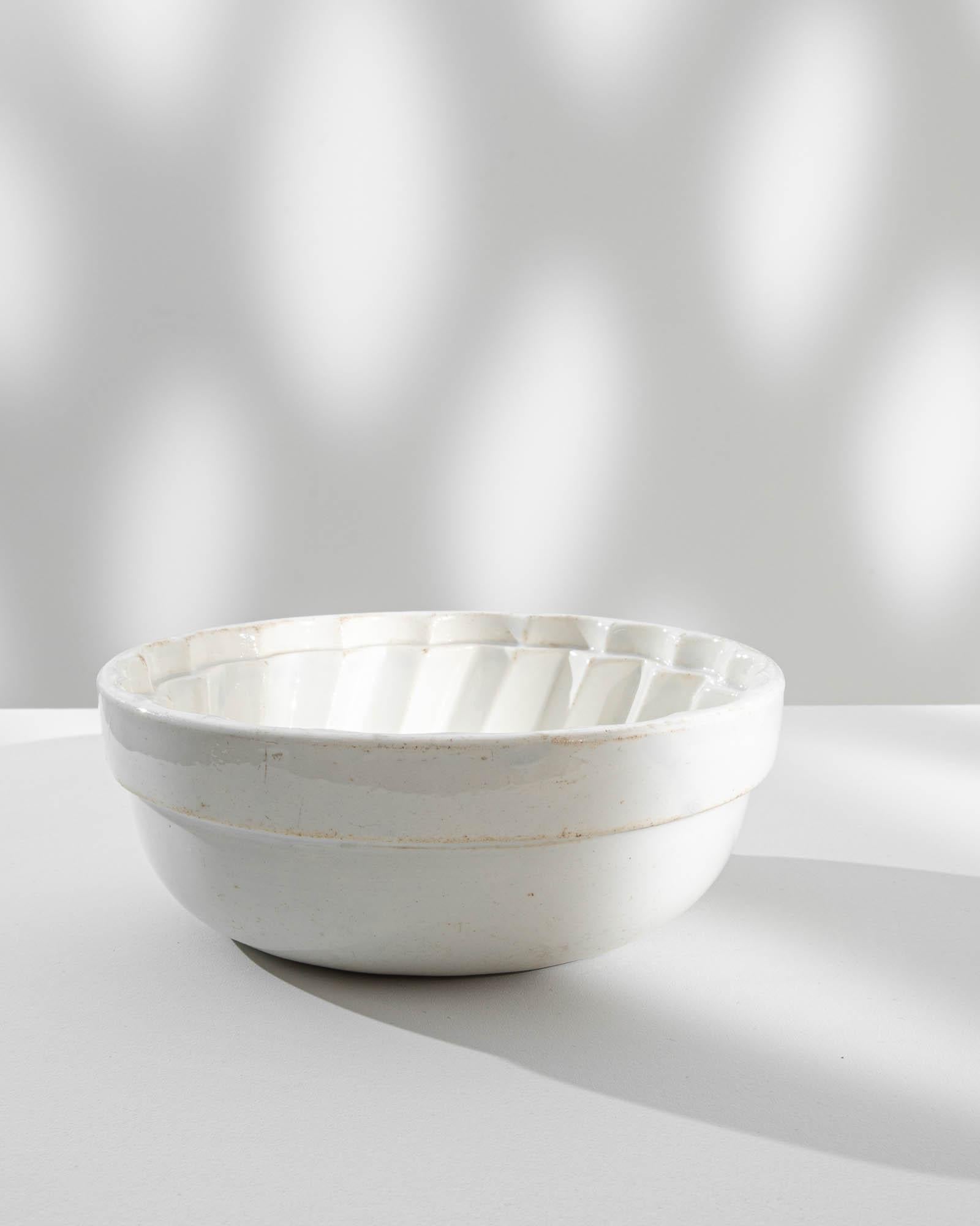 1900s Belgian Ceramic Bowl For Sale 1