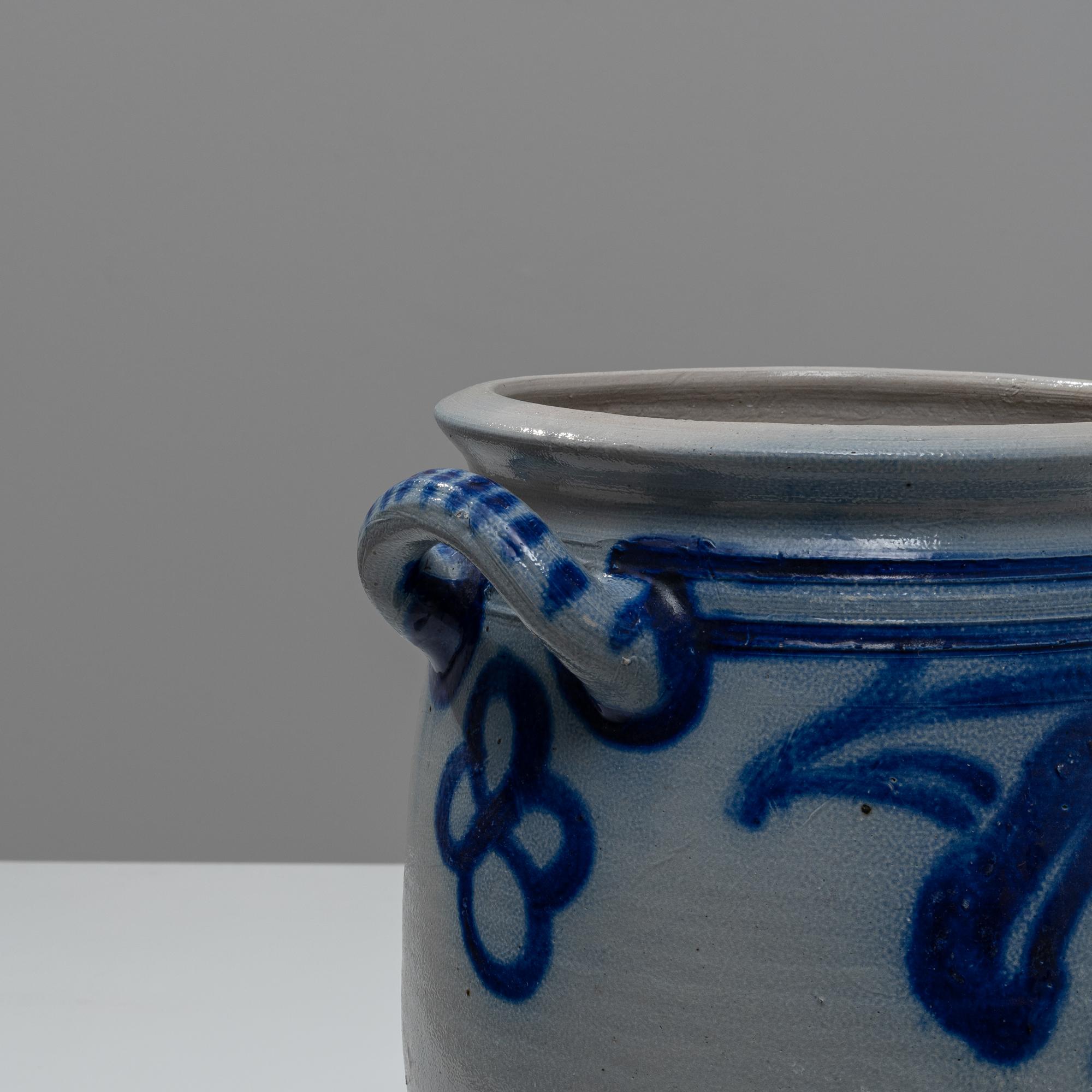 1900s Belgian Ceramic Pot For Sale 3