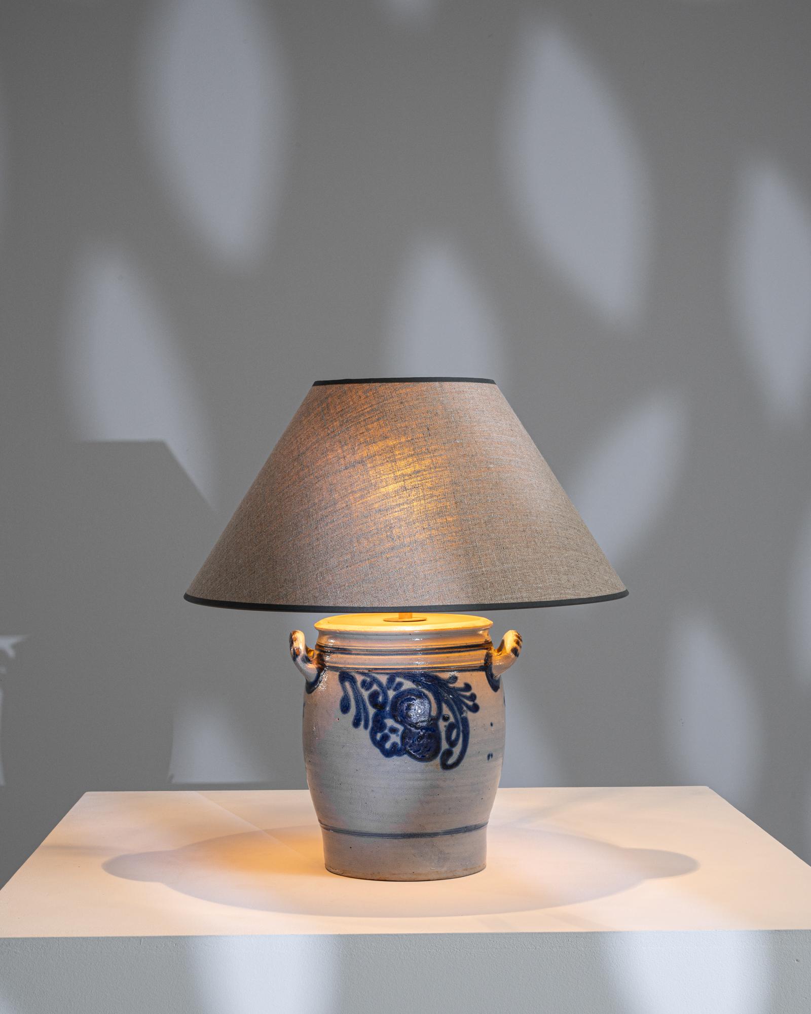 Lampe de table en céramique belge des années 1900 Bon état - En vente à High Point, NC