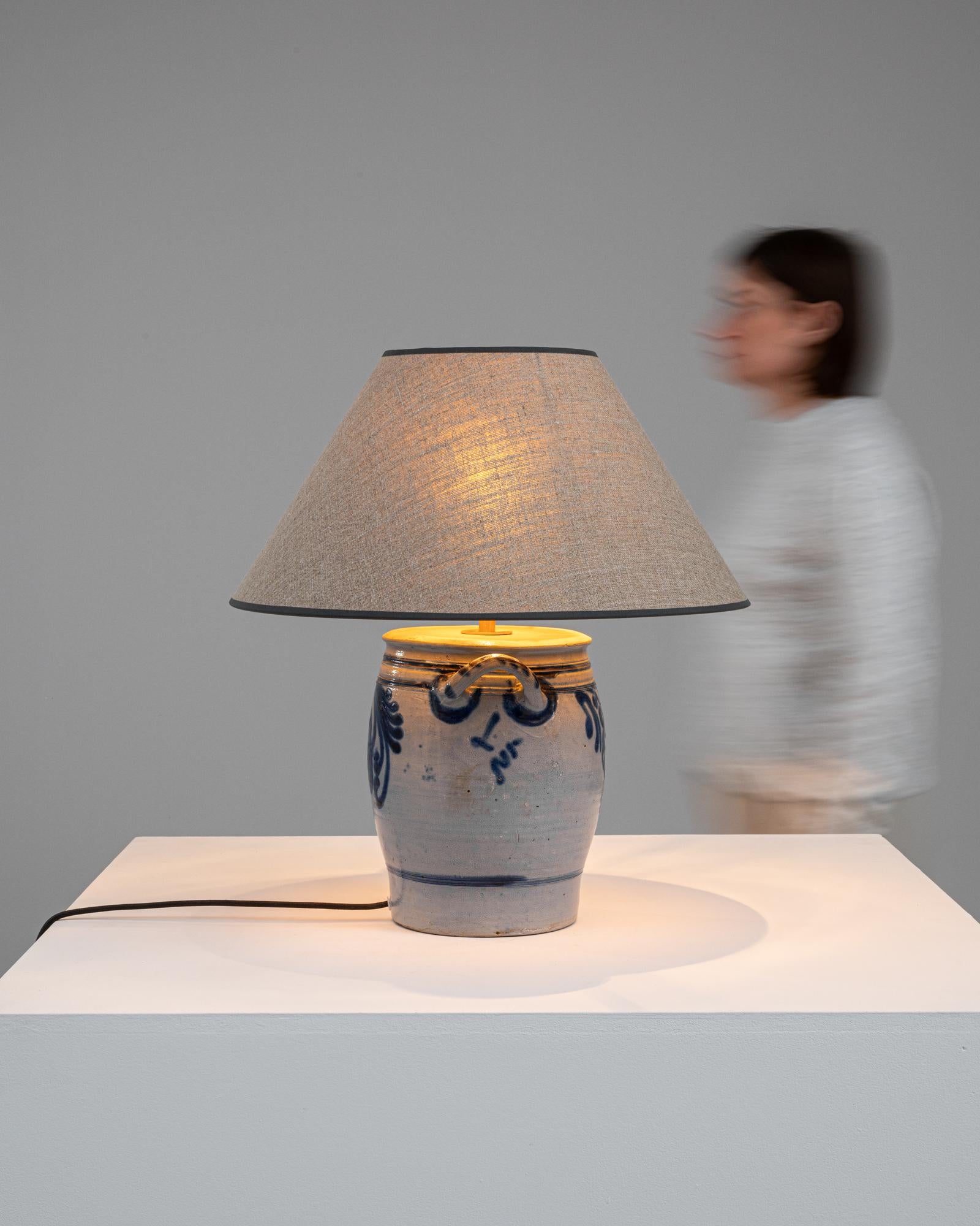 Lampe de table en céramique belge des années 1900 en vente 1