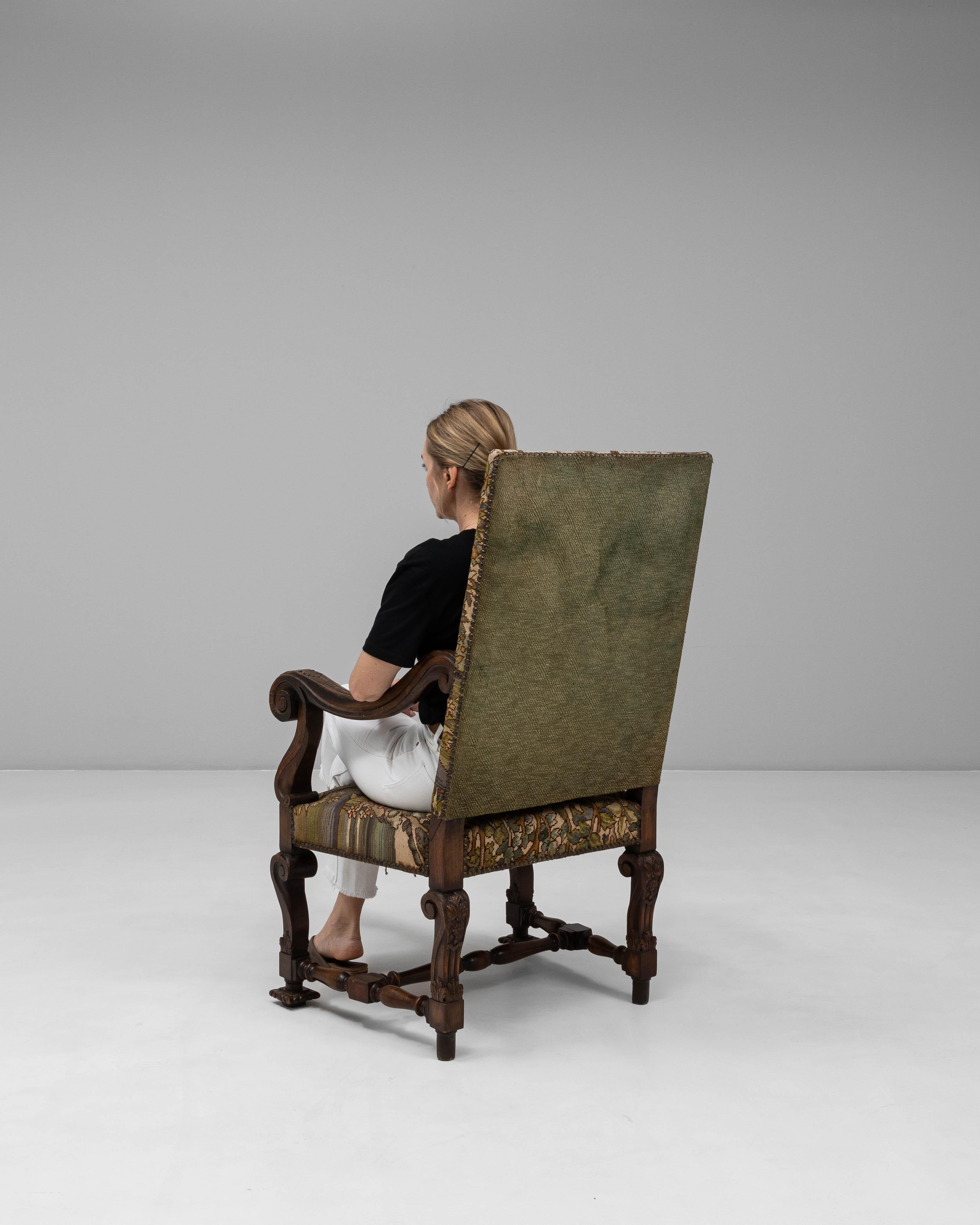 1900 Sillón belga Luis XIV tallado con tapicería de tapiz en venta 1