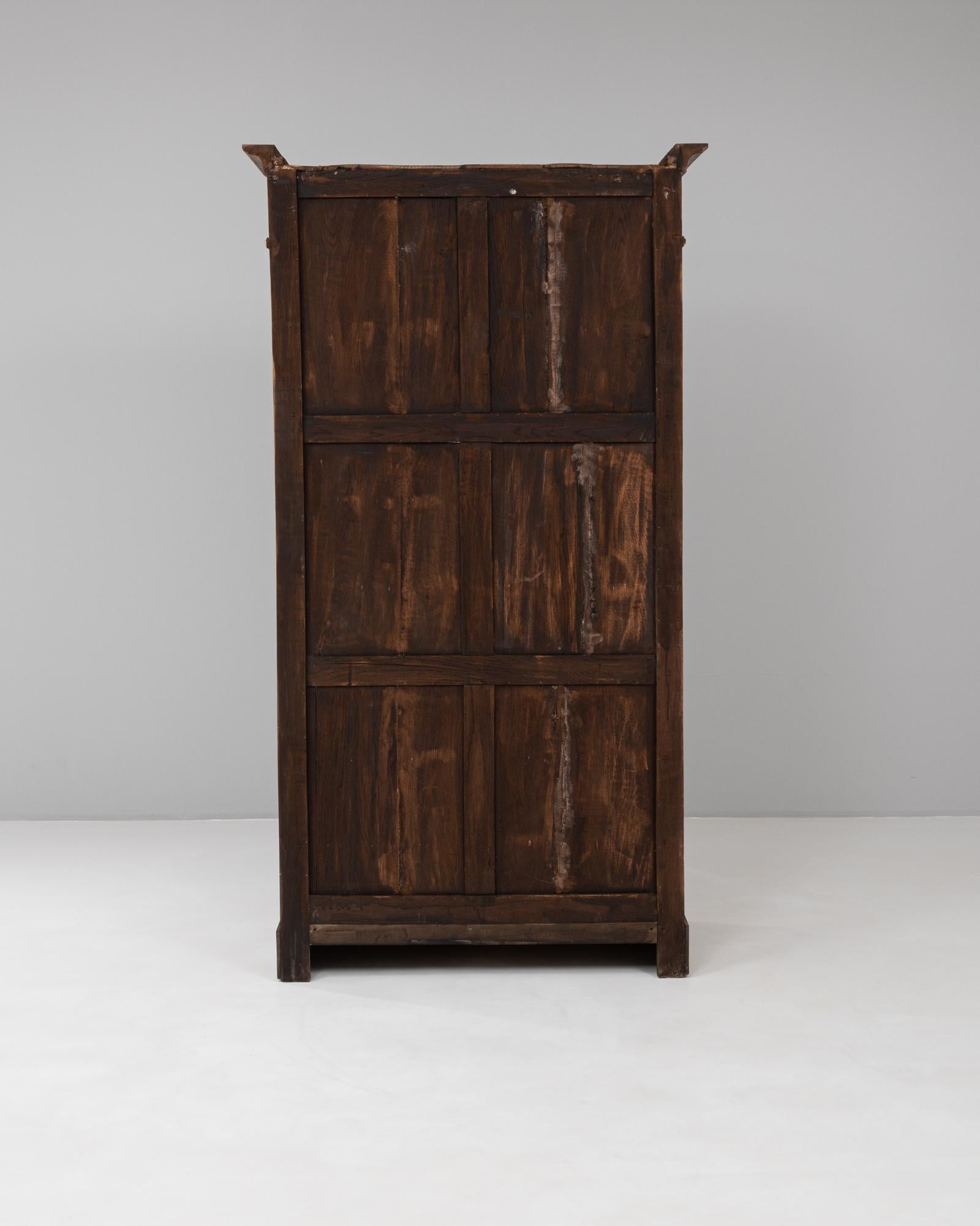 Archivador de madera de estilo neoclásico belga de 1900 en venta 2