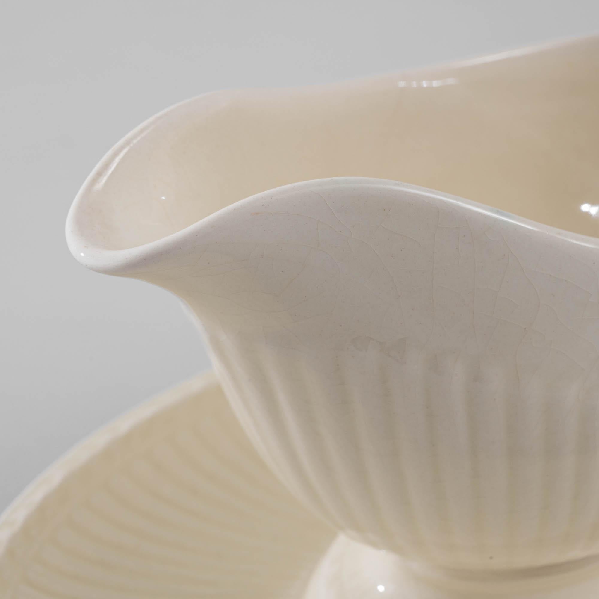 Porcelaine Saucière en porcelaine belge des années 1900 en vente