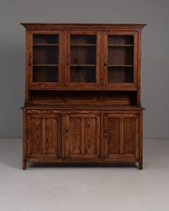 Credenza in legno della provincia belga del 1900