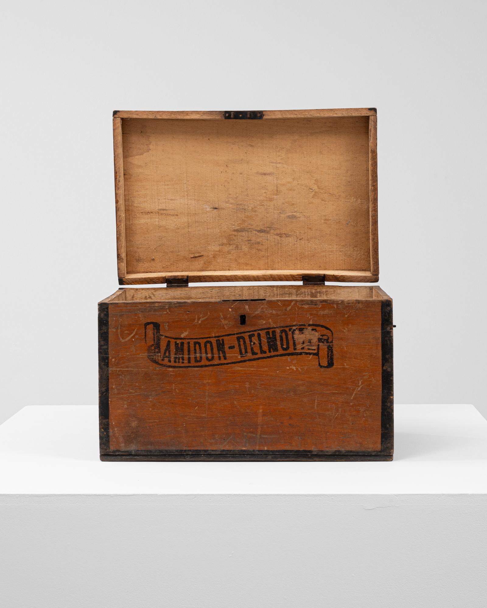 Belga Cassapanca belga del 1900 in vendita