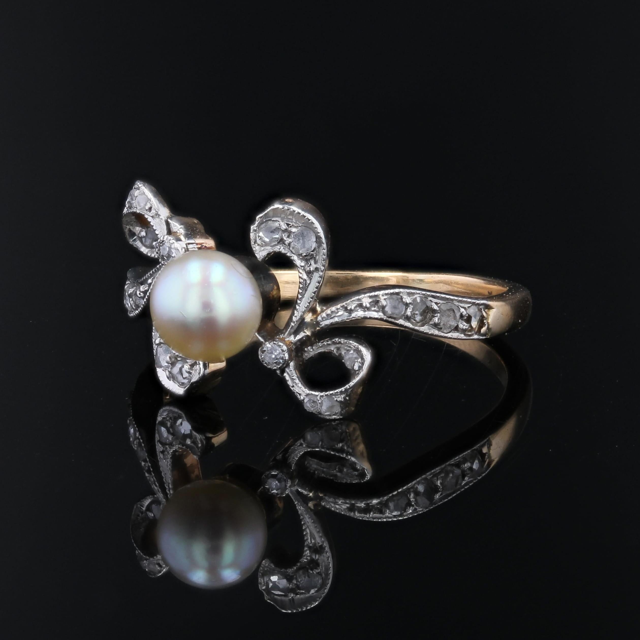 Anello Belle Epoque del 1900 con diamanti e perle in oro giallo 18 carati e platino in vendita 1