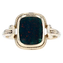 1900s Blood Jasper 18 Karat Yellow Gold Ring