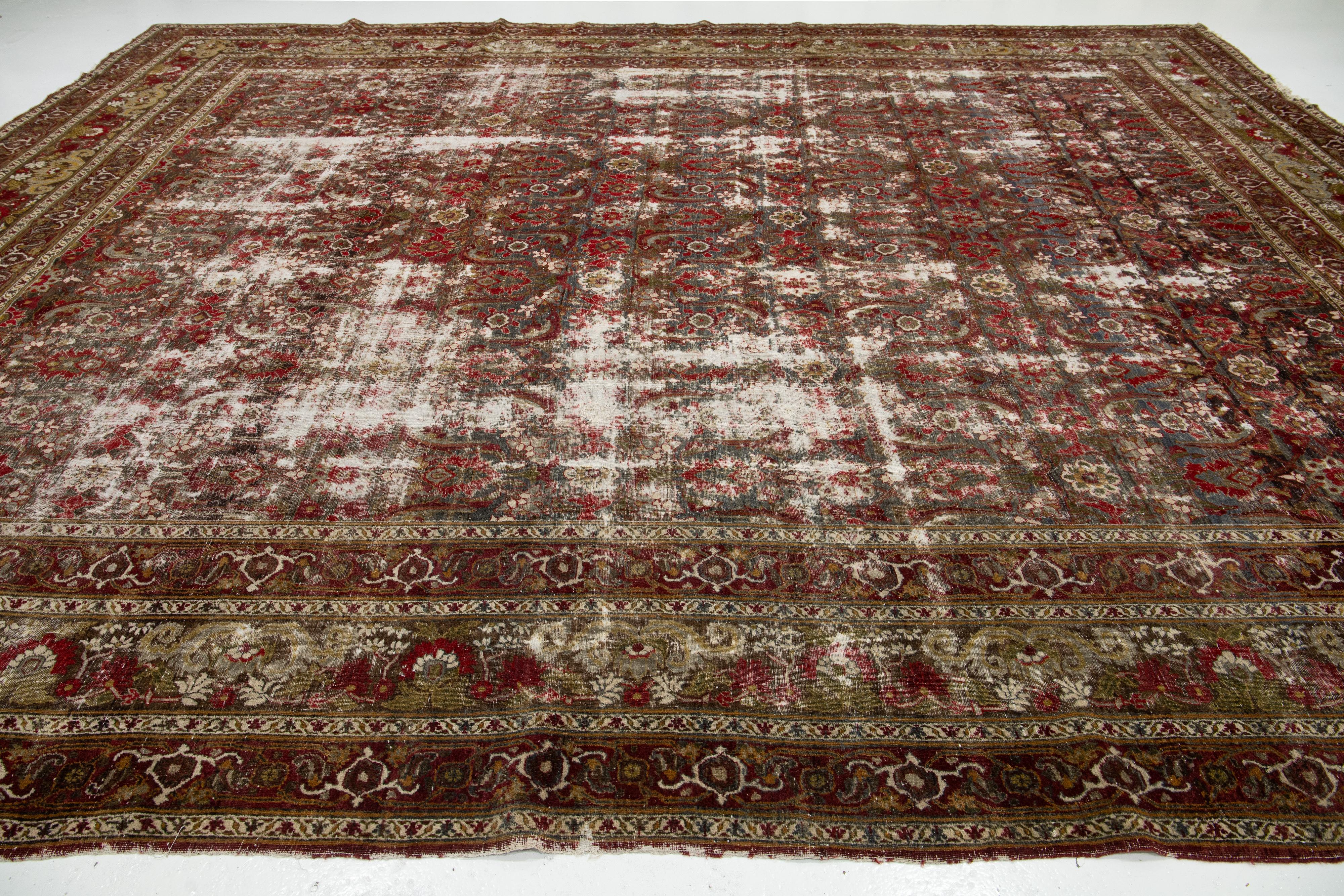 Tapis persan Mahal ancien bleu des années 1900 avec motif sur toute sa surface Abîmé - En vente à Norwalk, CT