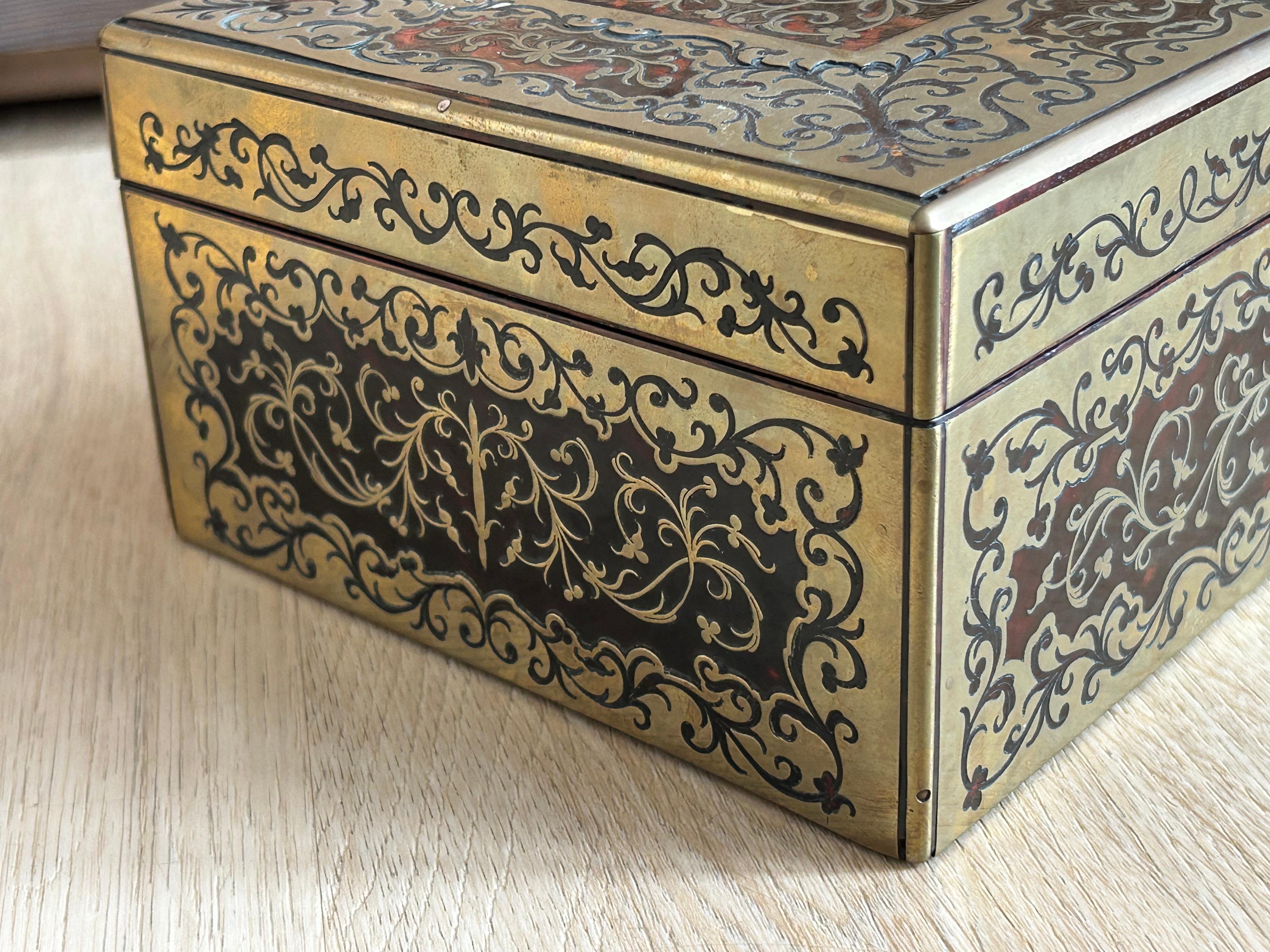 1900's Boulle Cigar box In Good Condition For Sale In Hong Kong, HK