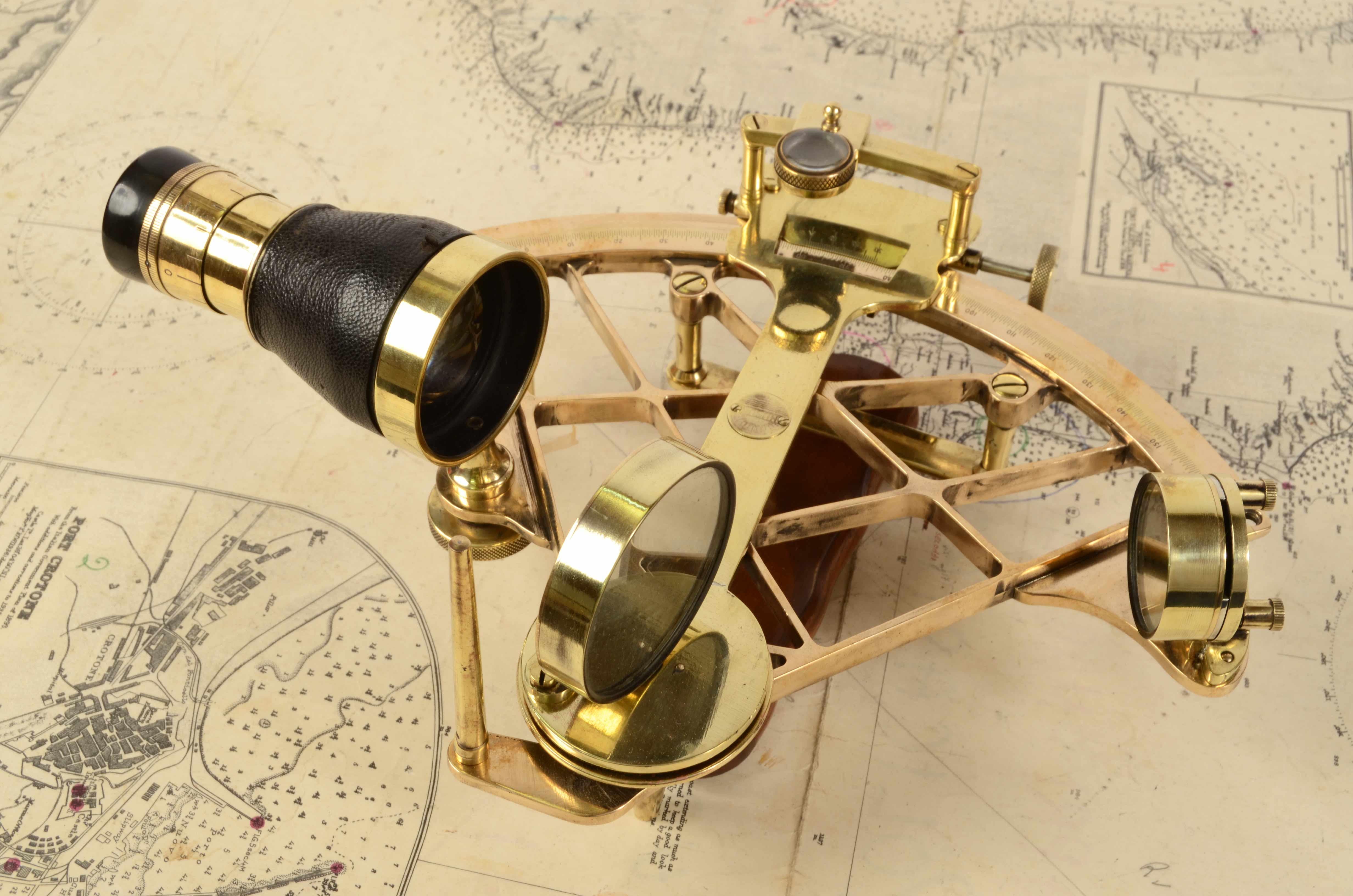 1900s Brass Sextant Signed H. Hughes & Son Antique Maritime Navigation Device 6