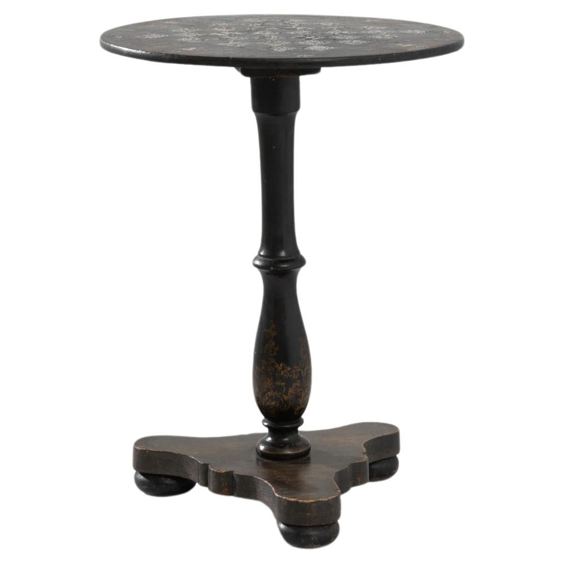 1900s British Wood Patinated Chess Side Table For Sale