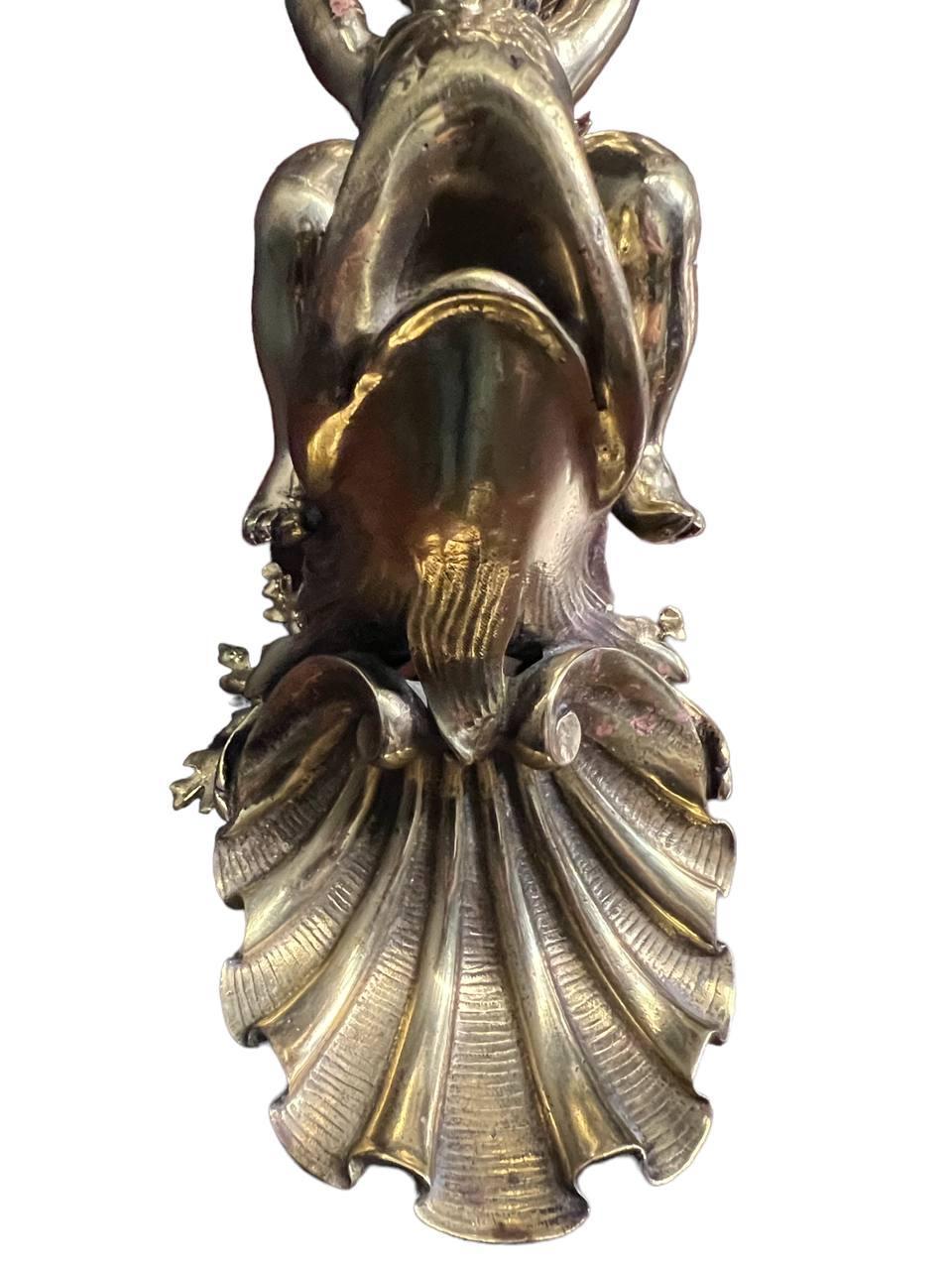 1900's Caldwell Bronze Cherub and Dolphins Single Sconce with 4 lights In Good Condition For Sale In New York, NY