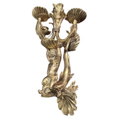 Applique simple à 4 lumières en bronze de Caldwell d'époque 1900, avec chérubin et dauphins