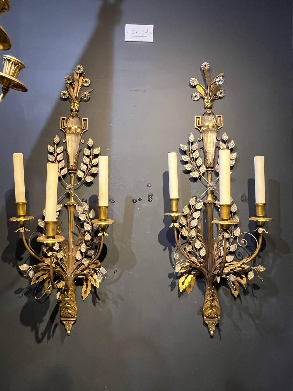 1900's Caldwell Large Bronze 3 Lights Sconces with Crystal Leaves and Urn For Sale 1