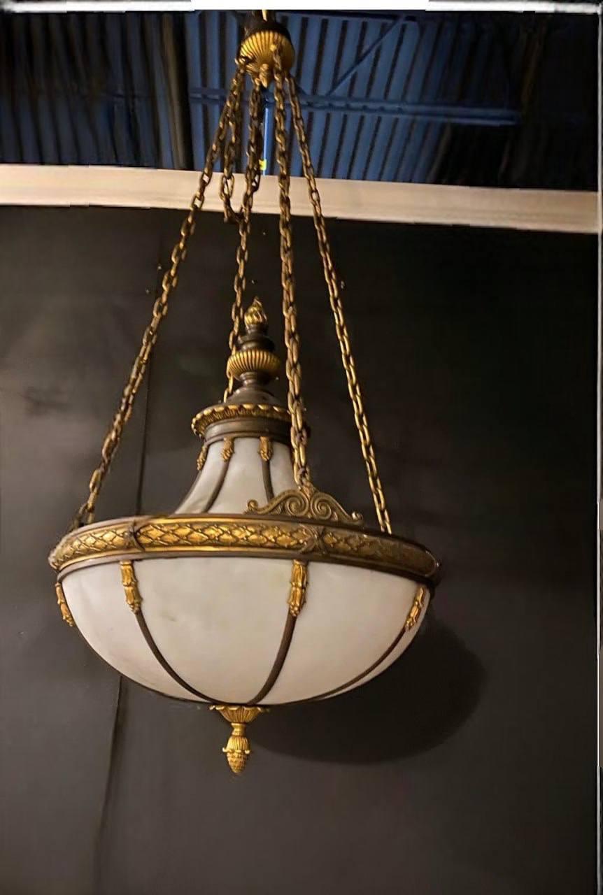 Gravé Luminaire en verre au plomb Caldwell, 1900 en vente