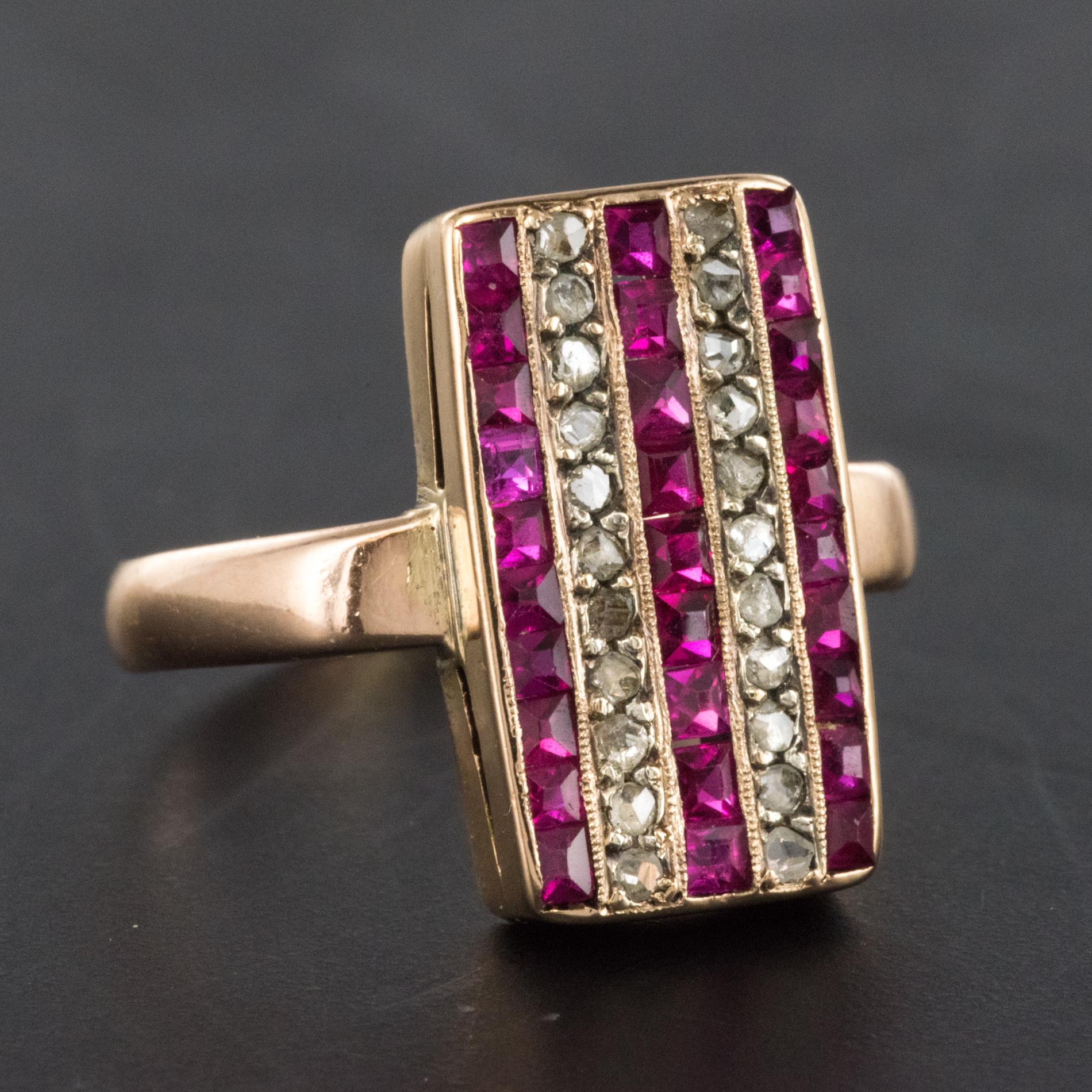 1900s Calibrated Ruby Diamond 18 Karat Rose Gold Rectangular Ring 3
