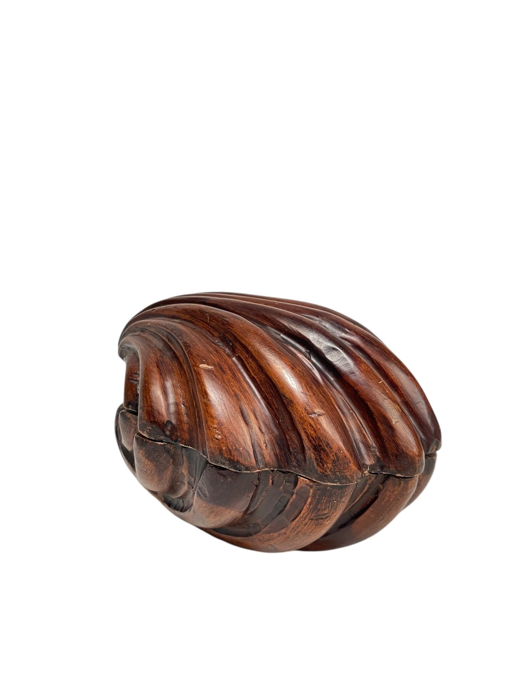 1900's Carved wood decorative 