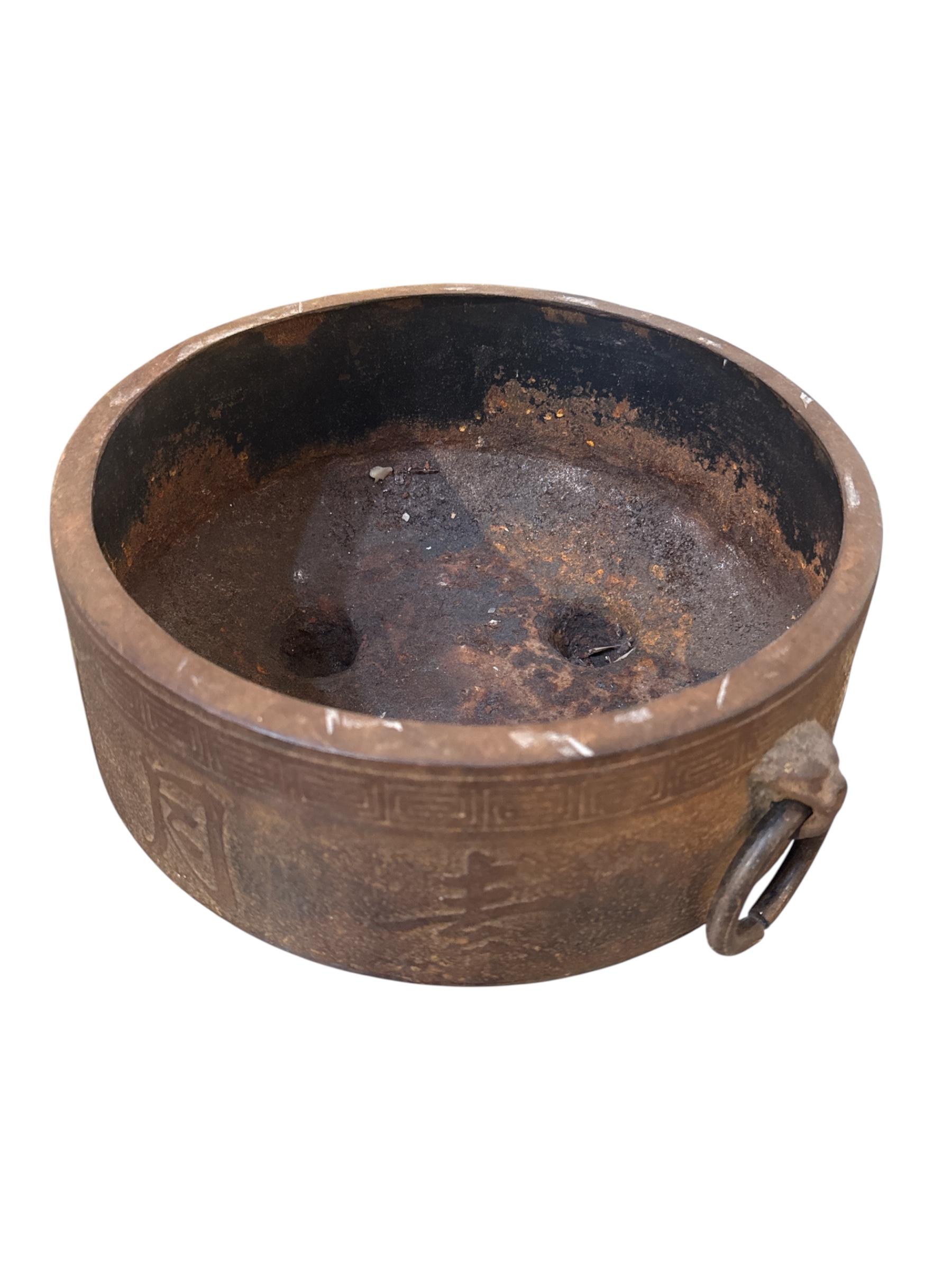 1900er Gusseisen Japanesse Brazier im Zustand „Gut“ im Angebot in Pasadena, CA