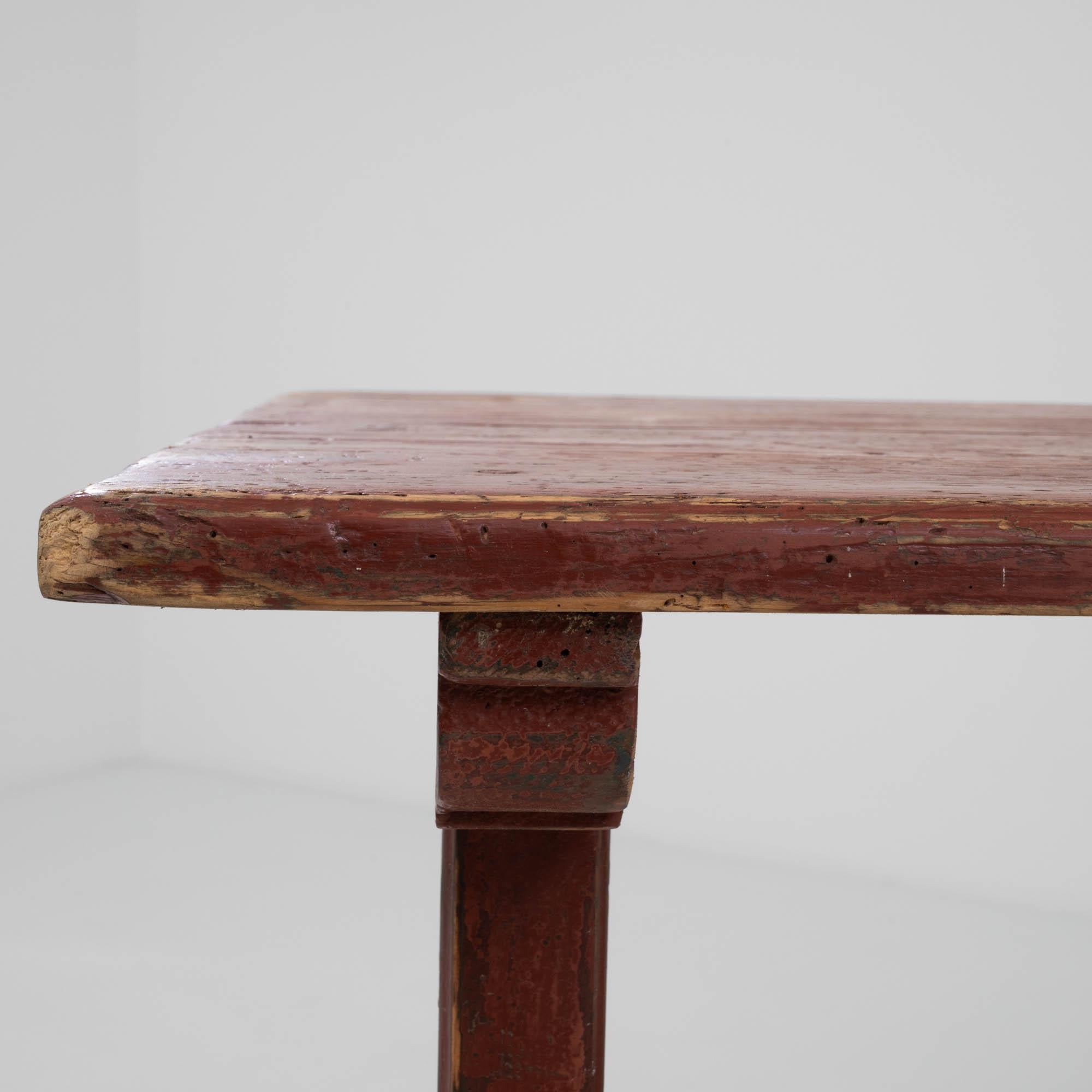 Table en bois patiné d'Europe centrale des années 1900 en vente 1