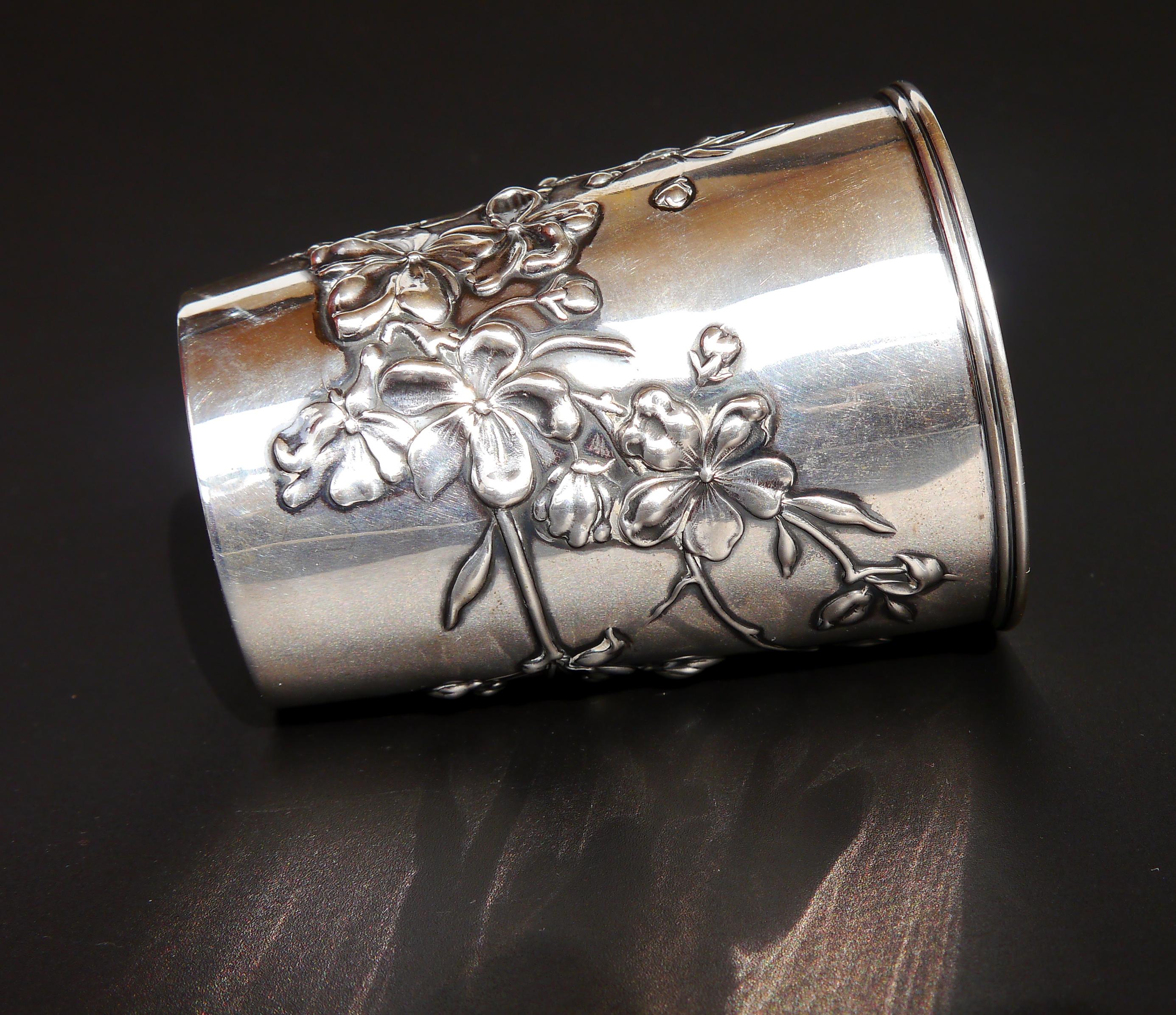 1900s Cherry Blossoms German solid coin Silver Cup /109 gr en vente 7