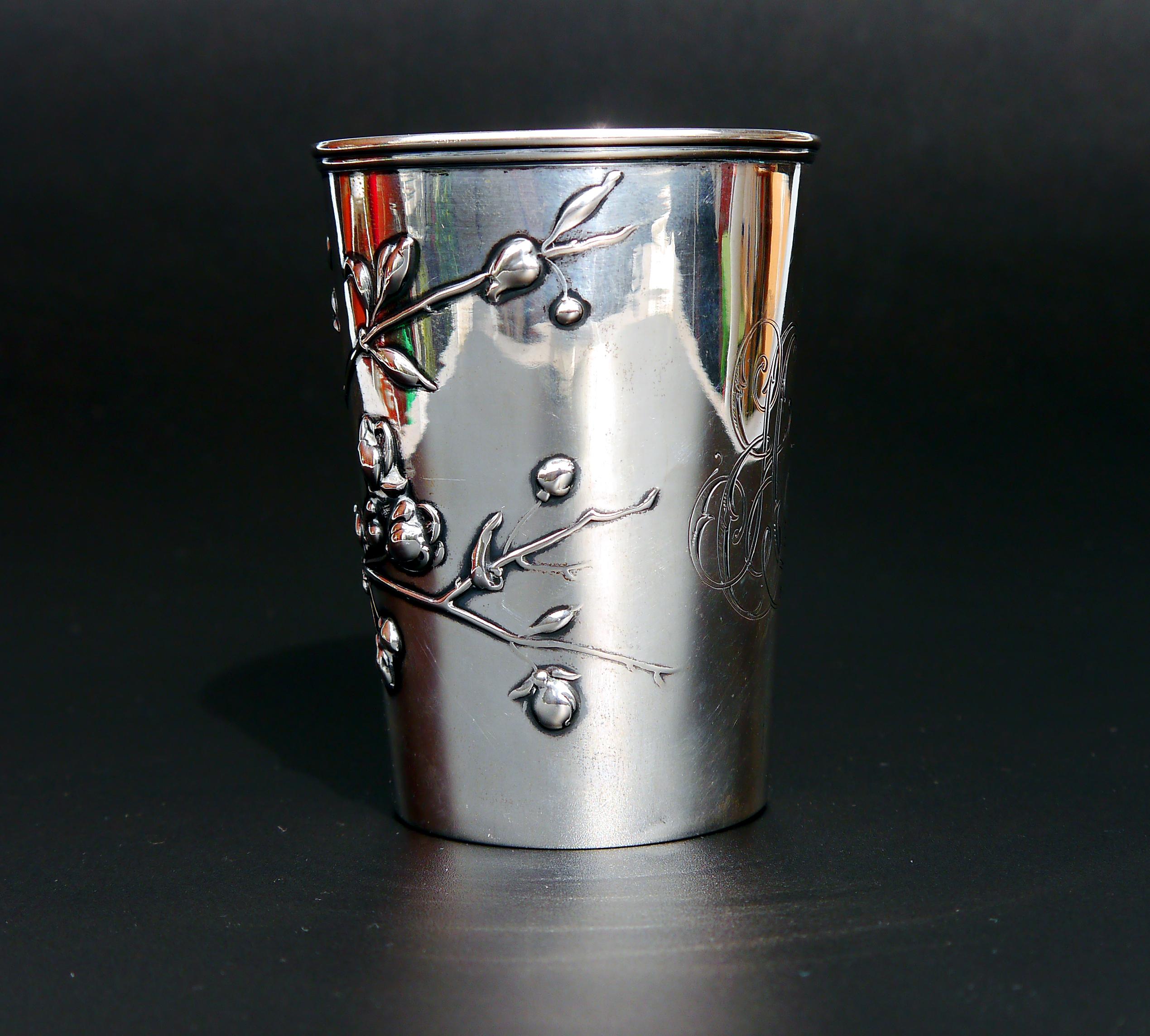 Belle Époque 1900s Cherry Blossoms German solid coin Silver Cup /109 gr en vente