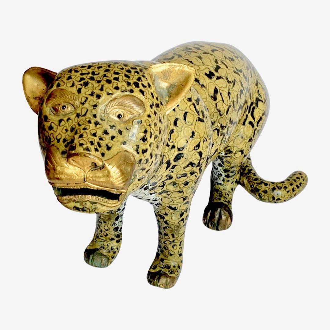 1900s Chinese Cloisonne Leopards In Good Condition For Sale In Los Angeles, CA