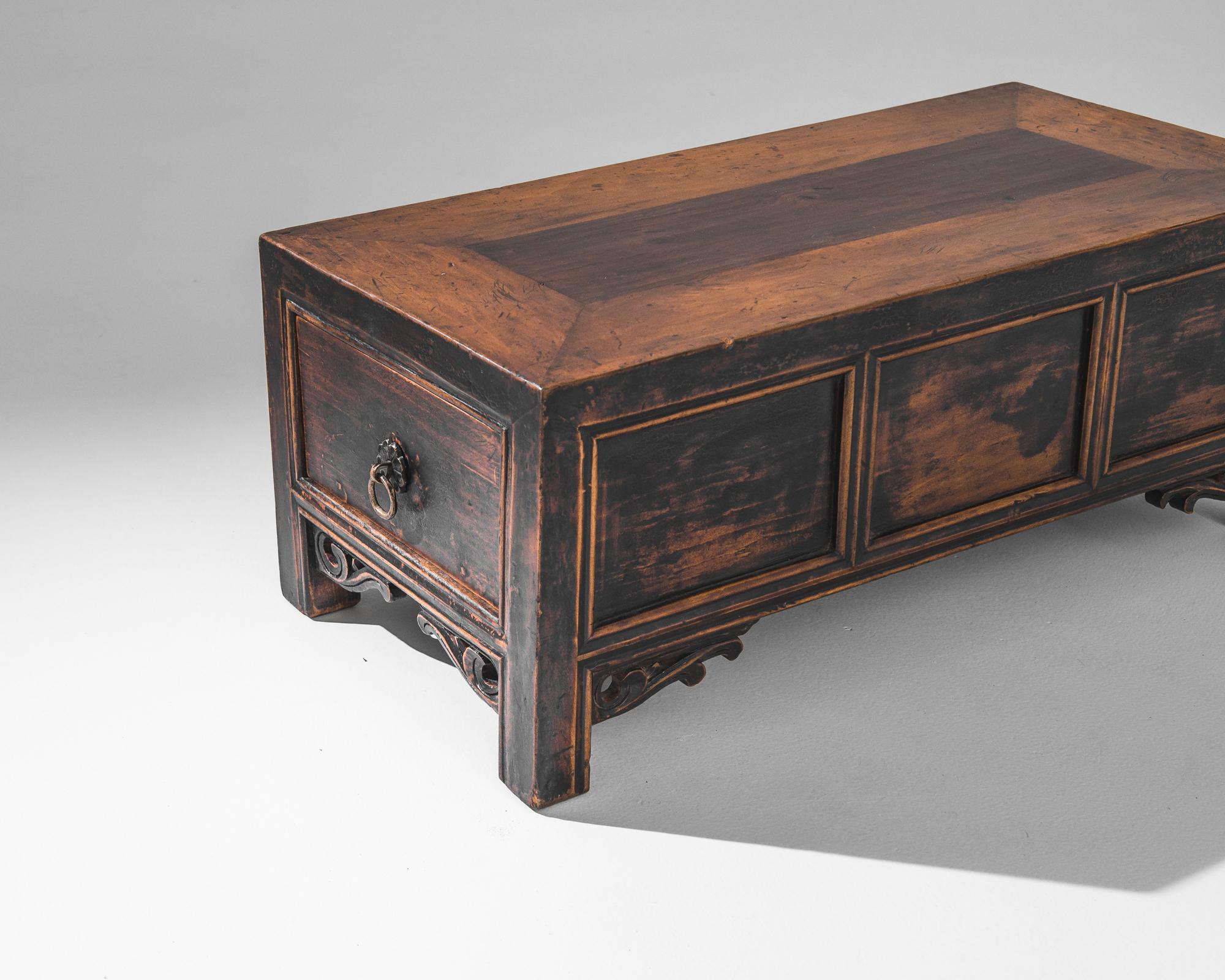 1900s Chinese Wooden Trunk with Original Patina In Good Condition For Sale In High Point, NC
